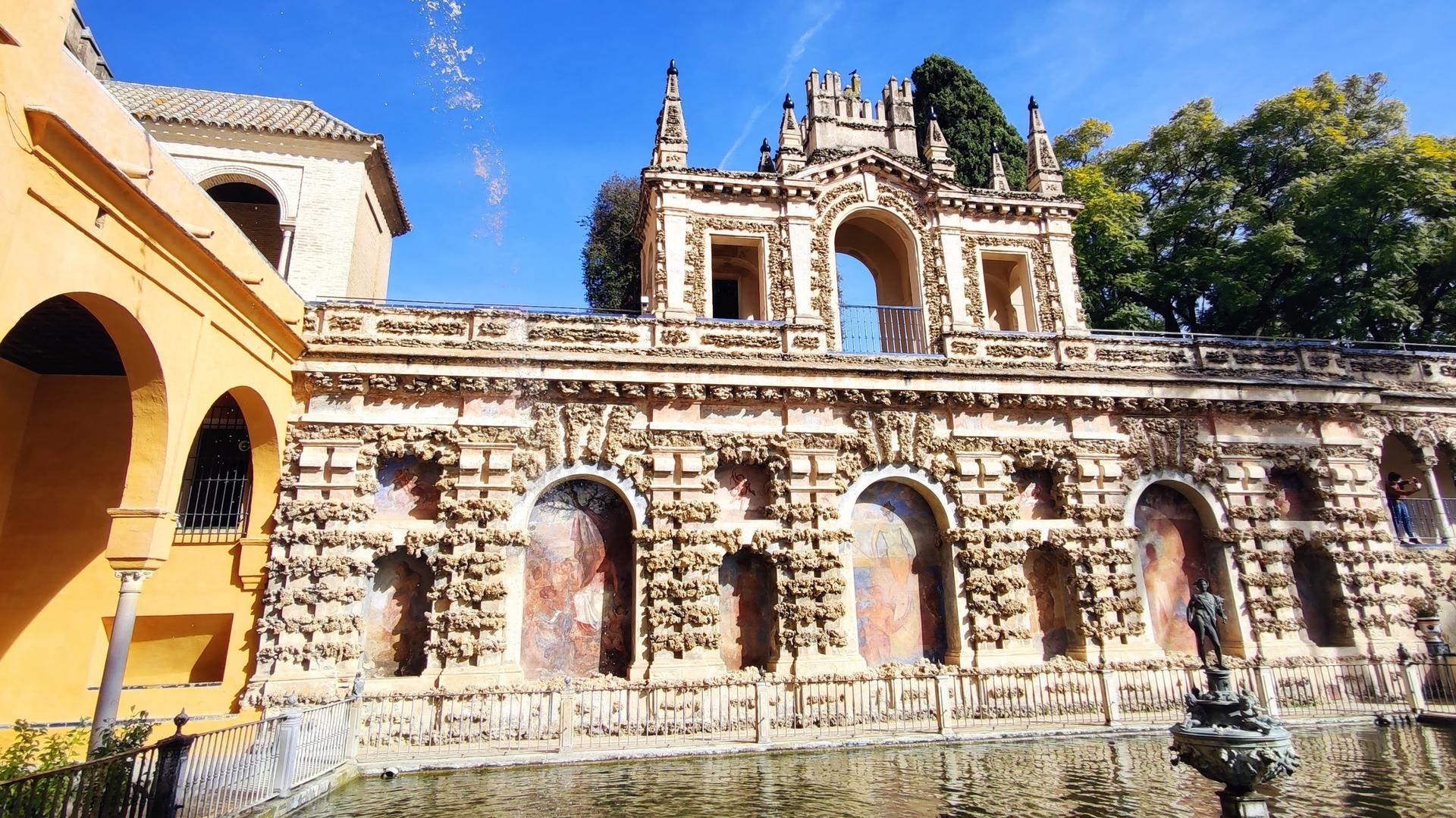 Alcazar small group tour with entry ticket from Seville - Thumbnail 8
