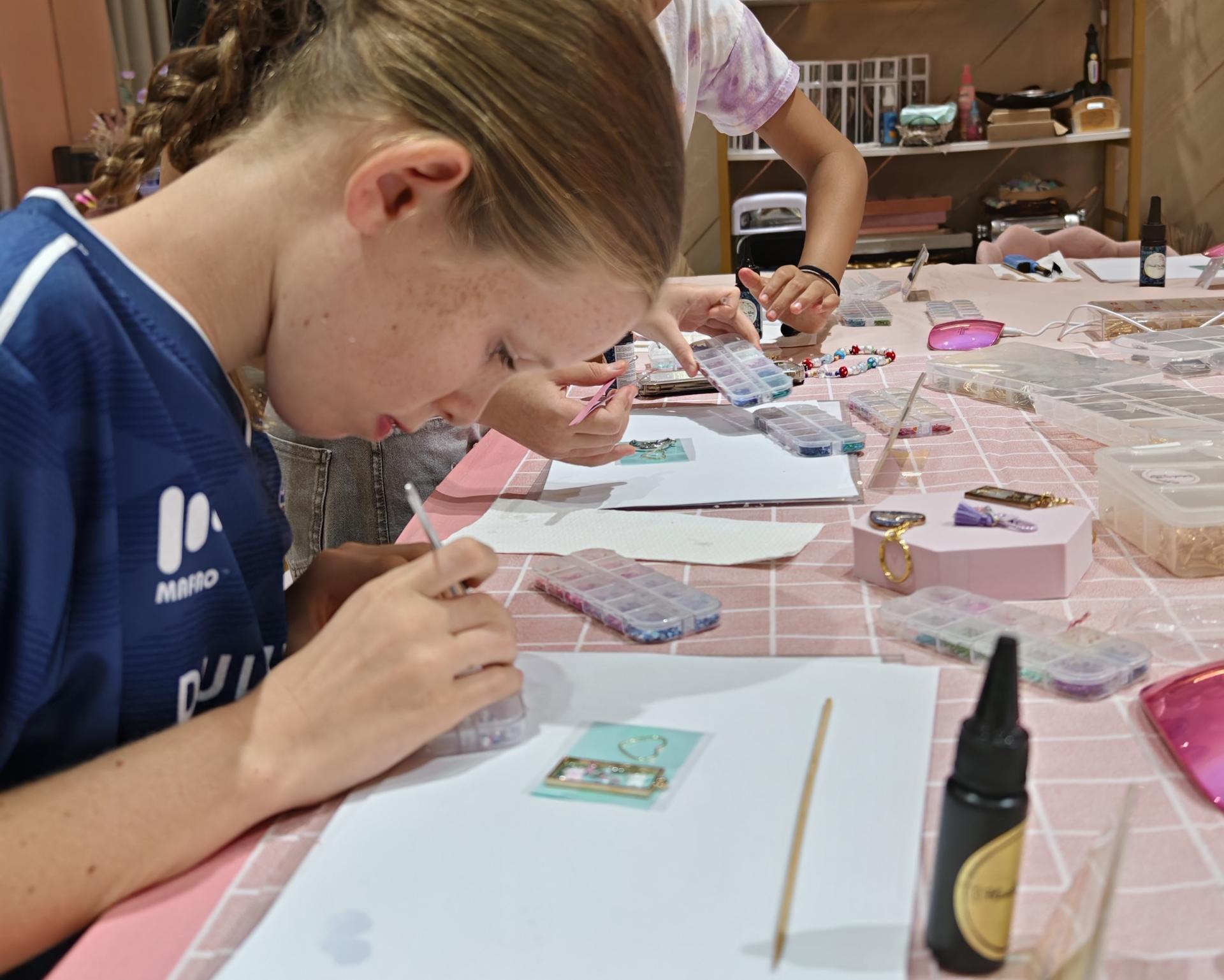 UV Resin Accessories Workshop Experience by Hands On Klay - Thumbnail 6