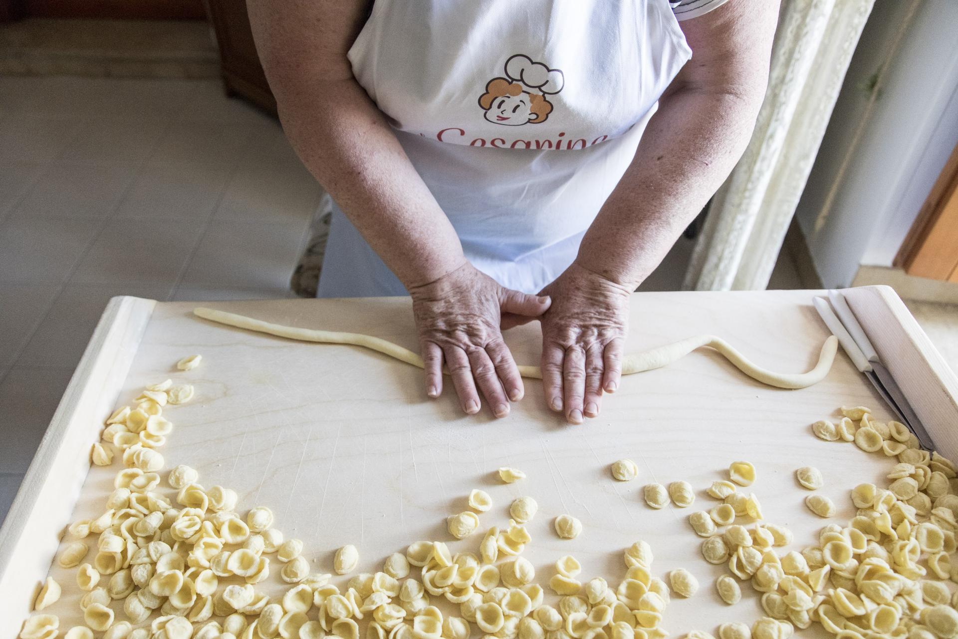 Pasta and Tiramisu Class in Milan - Thumbnail 4