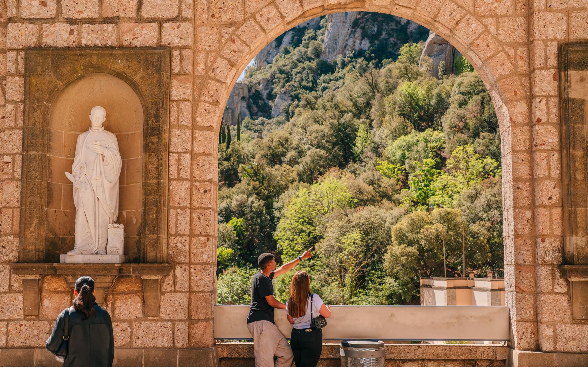 From Barcelona: Montserrat, Girona & Costa Brava Full-Day Tour - Thumbnail 23
