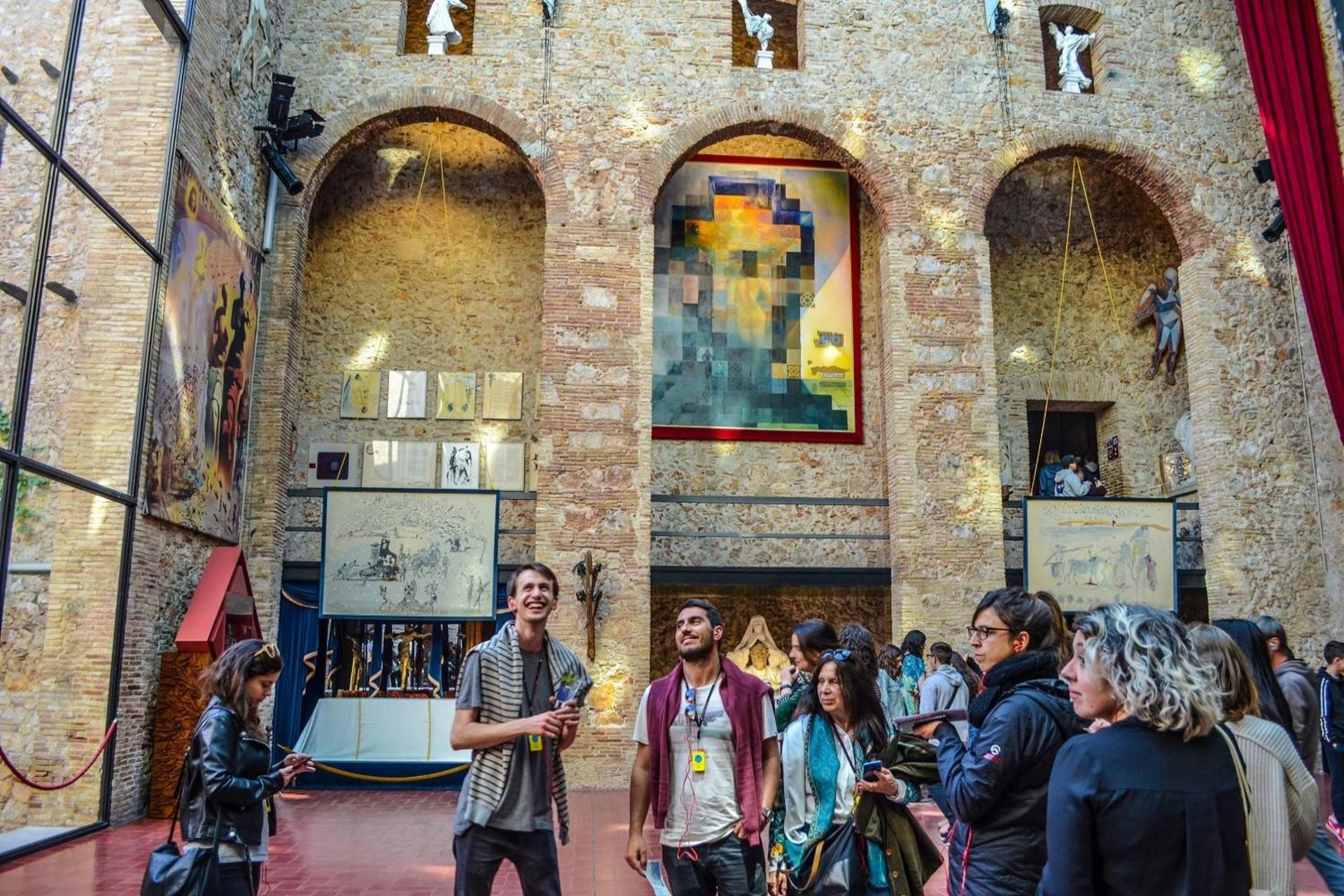 Girona, Figueres, and Dali Museum Full-Day Tour from Barcelona  - Thumbnail 6