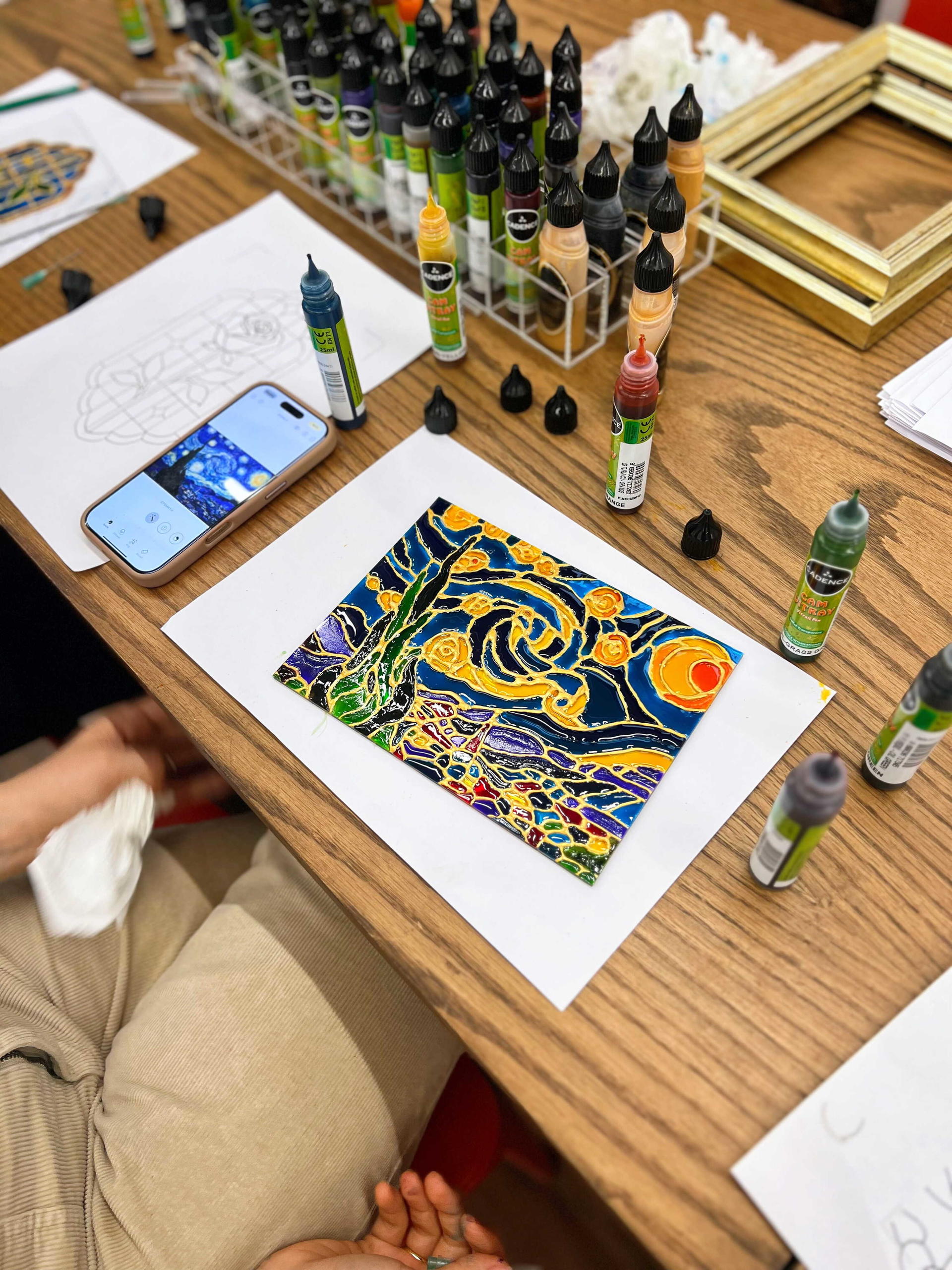 Istanbul: Stained Glass Painting Workshop, Colors Dancing with Light - Image 1