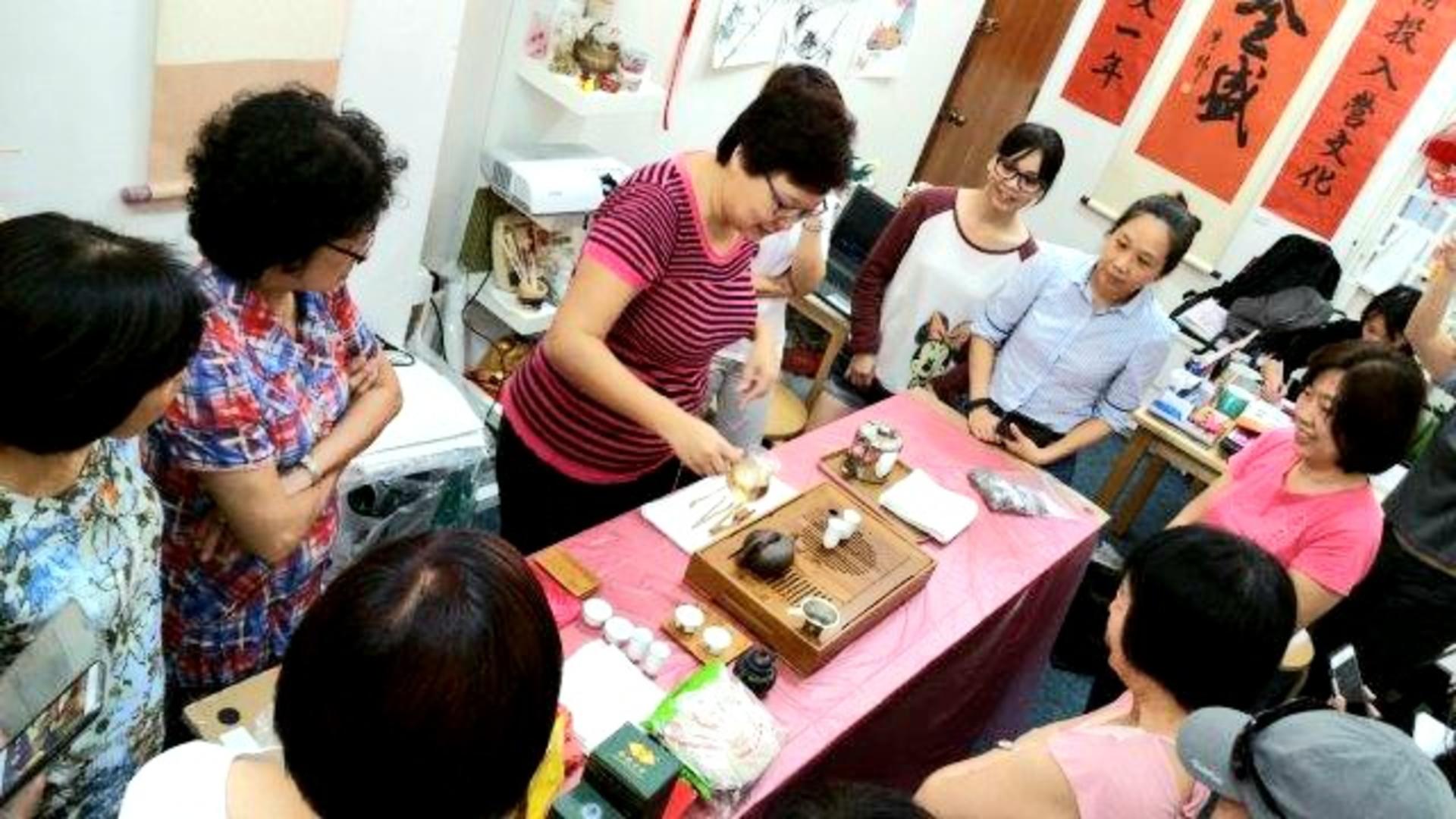 Brewing Heritage: A Journey into Chinese Tea Art - Thumbnail 2