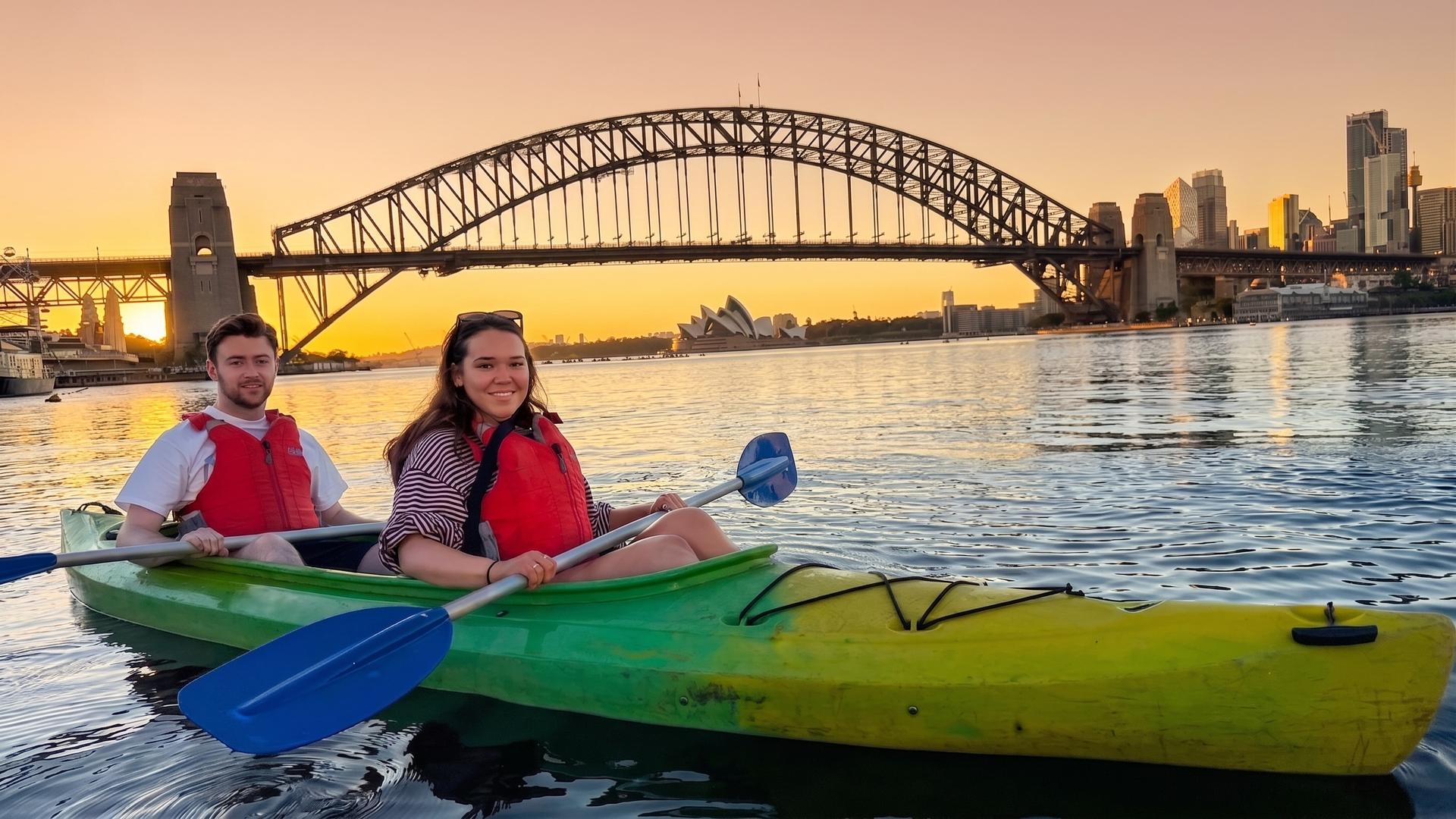 Sydney Sunrise Small-Group Kayak Tour: Harbour Bridge, Opera House - Thumbnail 23