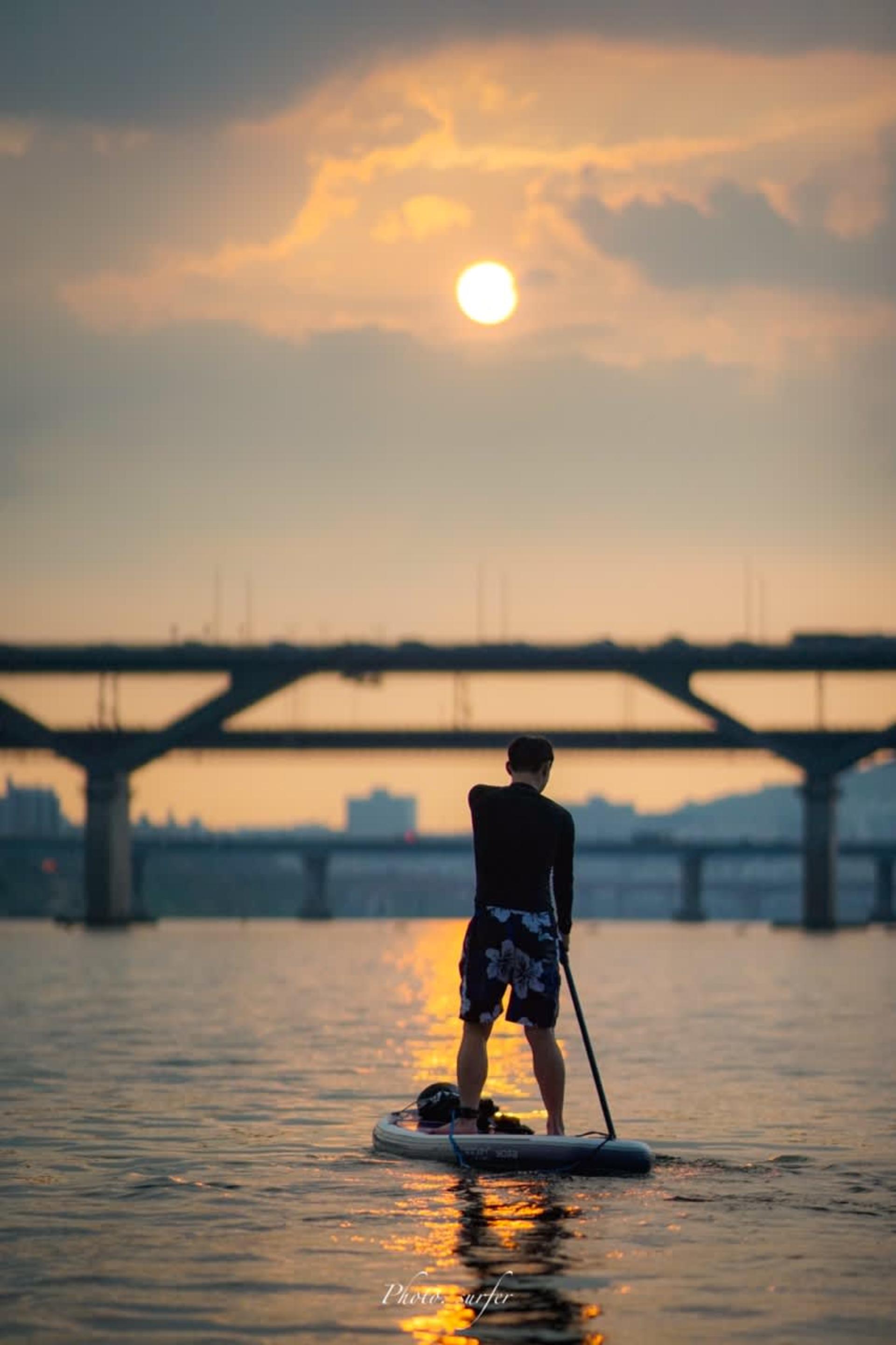 Kayak & Paddleboard Adventure on the Han River in Seoul - Thumbnail 5