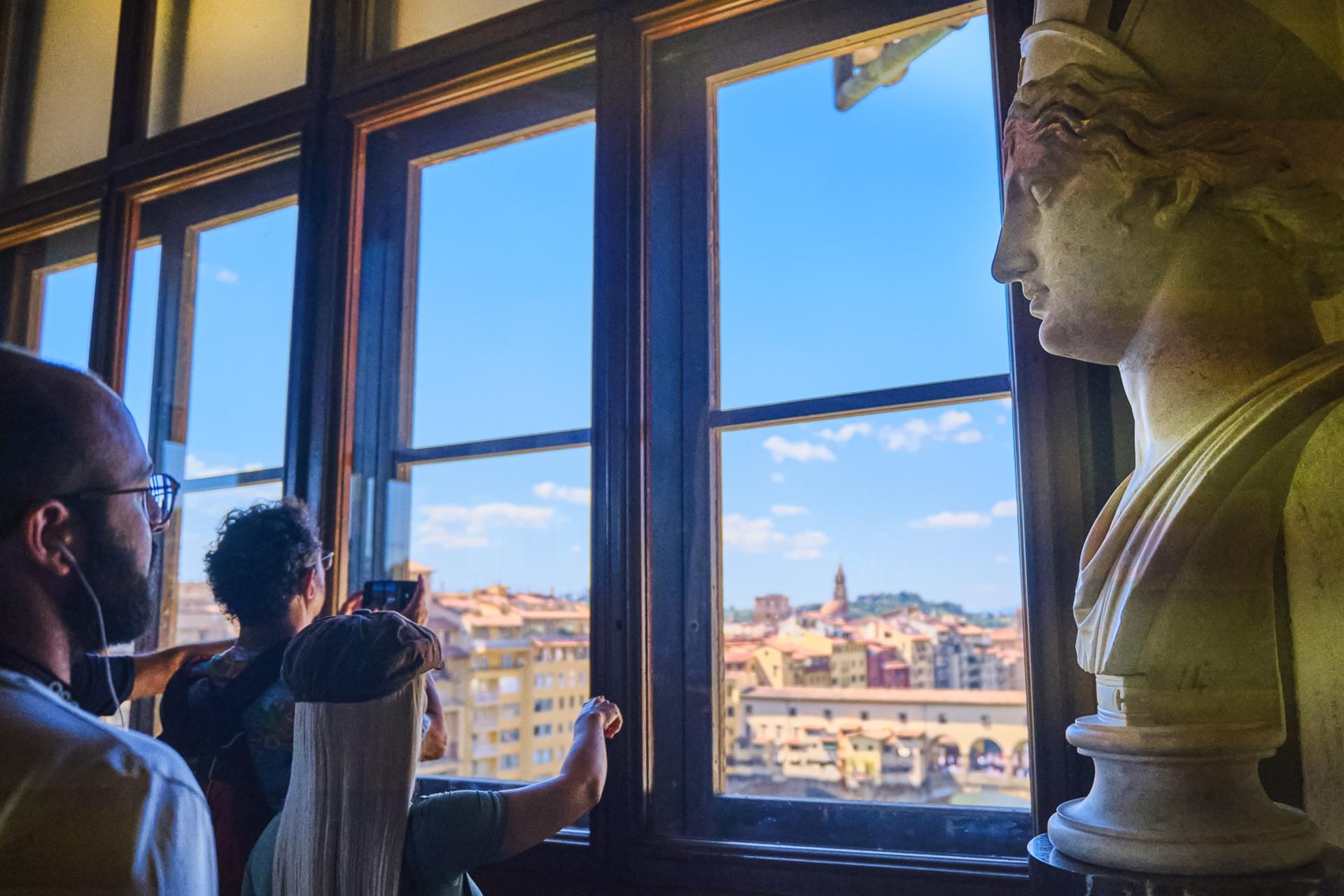 Uffizi Gallery Guided Tour with Fast Track Entry - Thumbnail 5