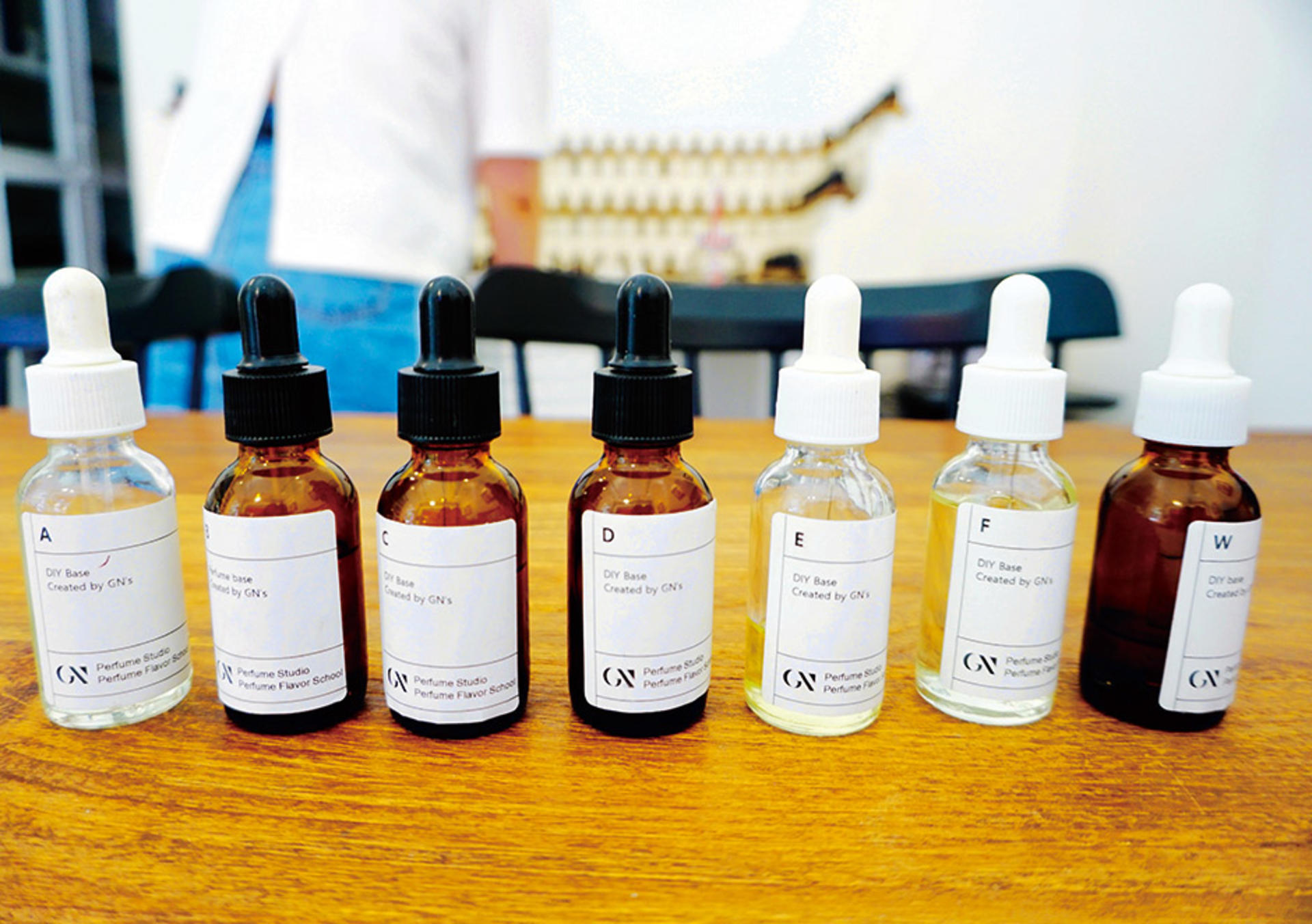 Seoul Self Perfume Making Activity in Seoul by GN Perfume Studio