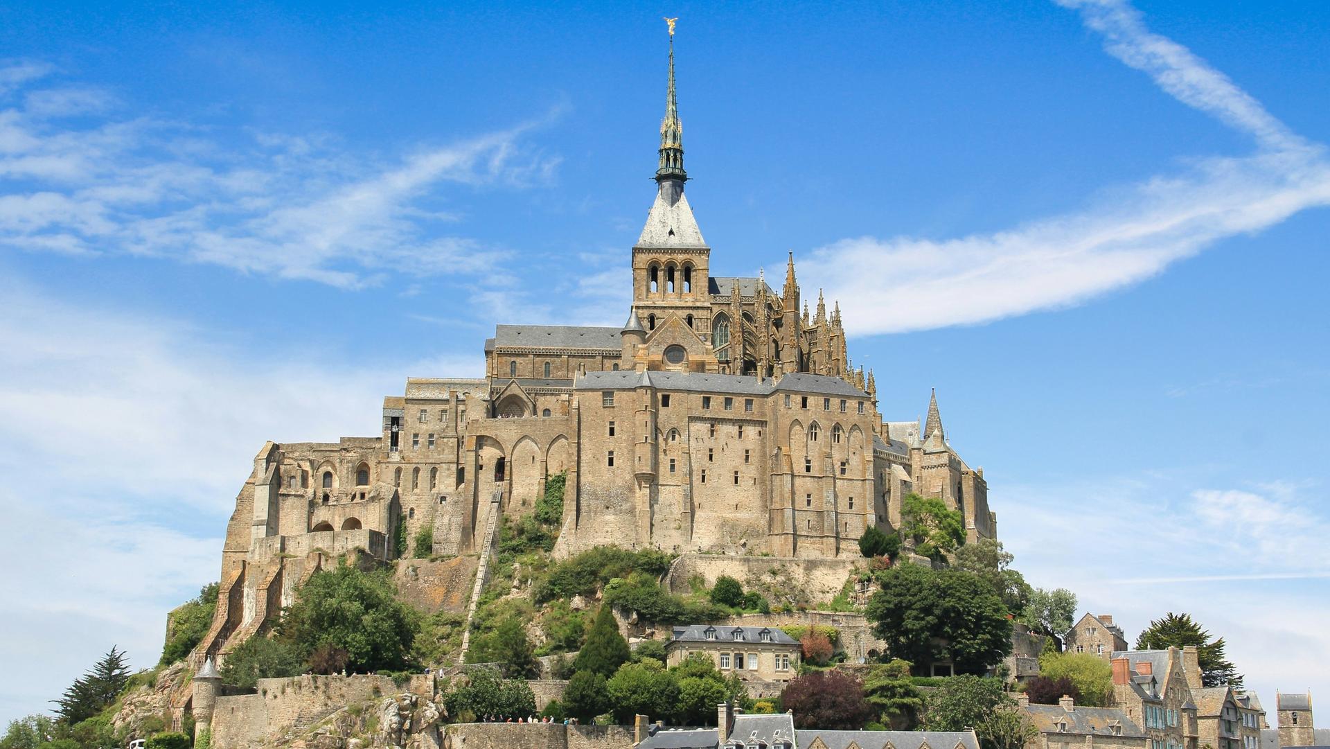 Mont Saint Michel Day Tour with Transport - Thumbnail 12