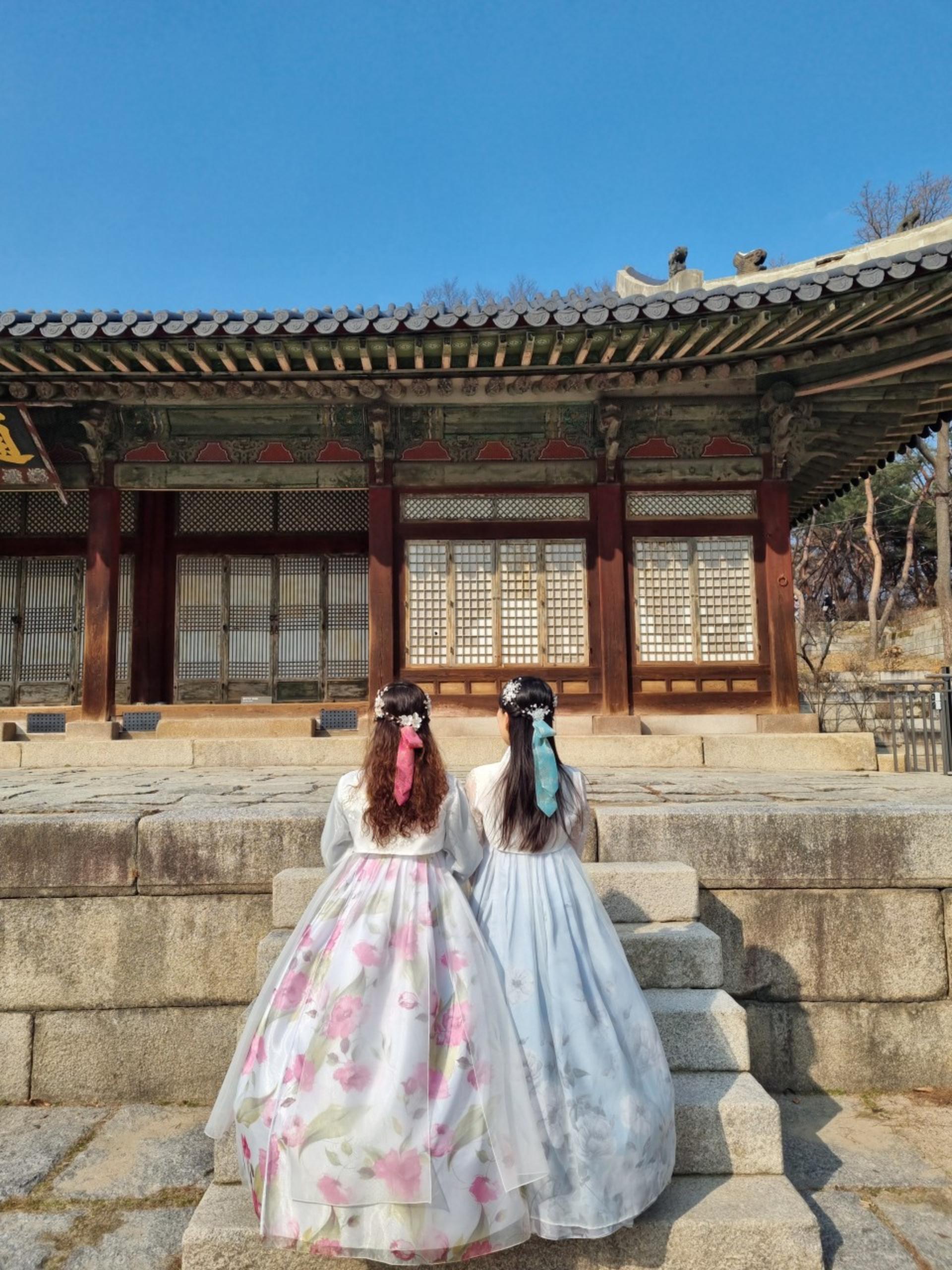 Byulgungteo Hanbok Experience Gyeongbokgung Branch - Thumbnail 13