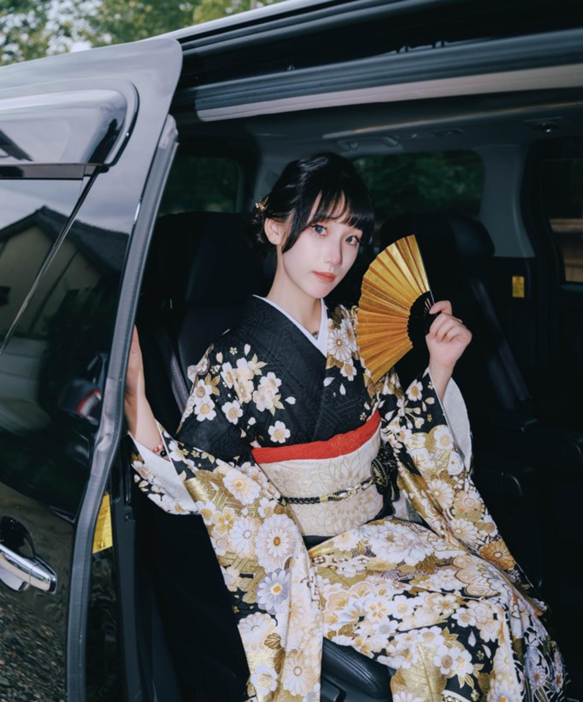 Kyoto Gion Kimono Rental Experience (Provided by Rental Kimono First, Kyoto) - Thumbnail 8