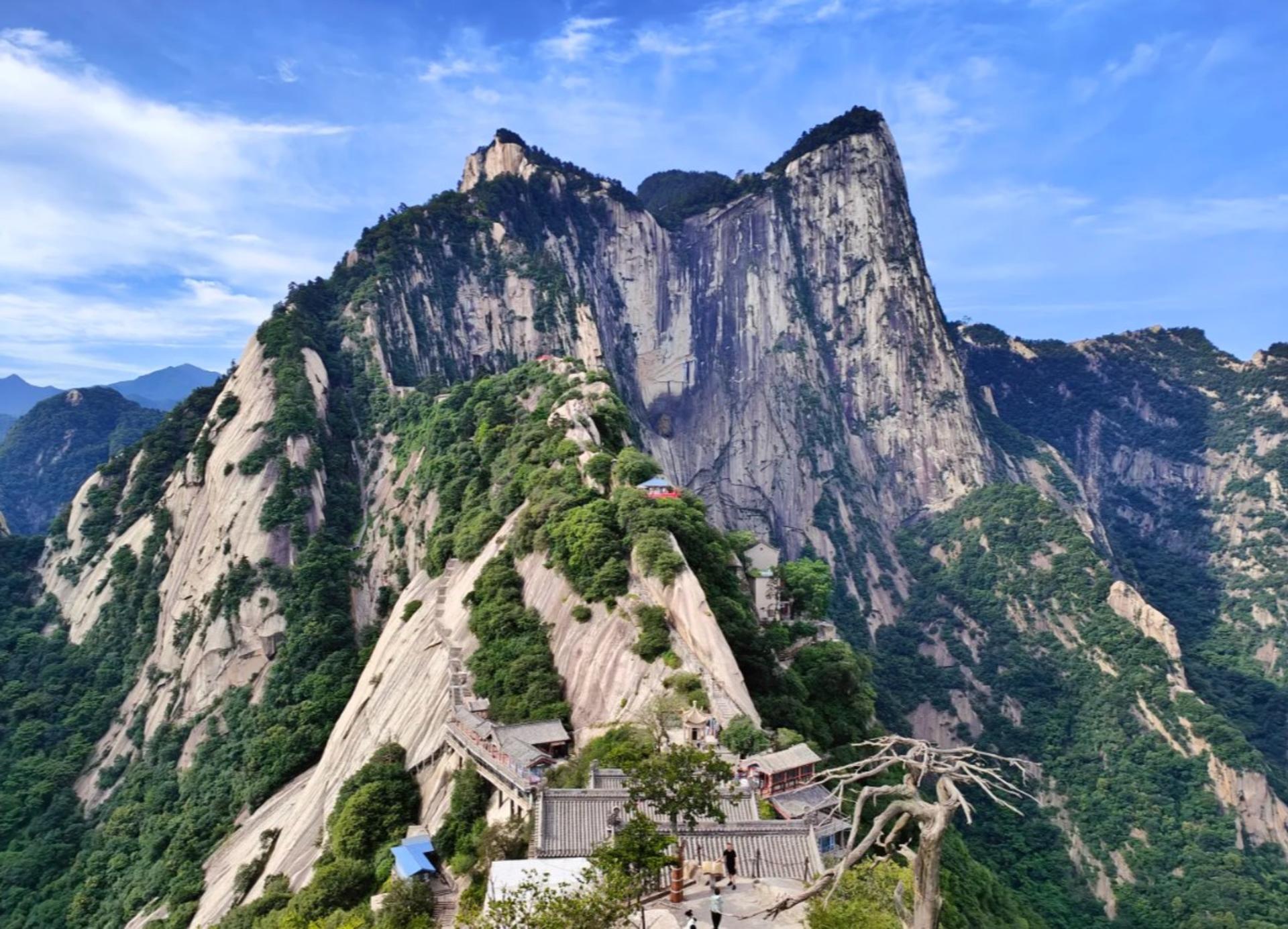 Xi'an City/Terracotta Army + Huaqing Palace/Mount Hua 1-Day Tour (Optional Private Car/Private Group) - Thumbnail 9