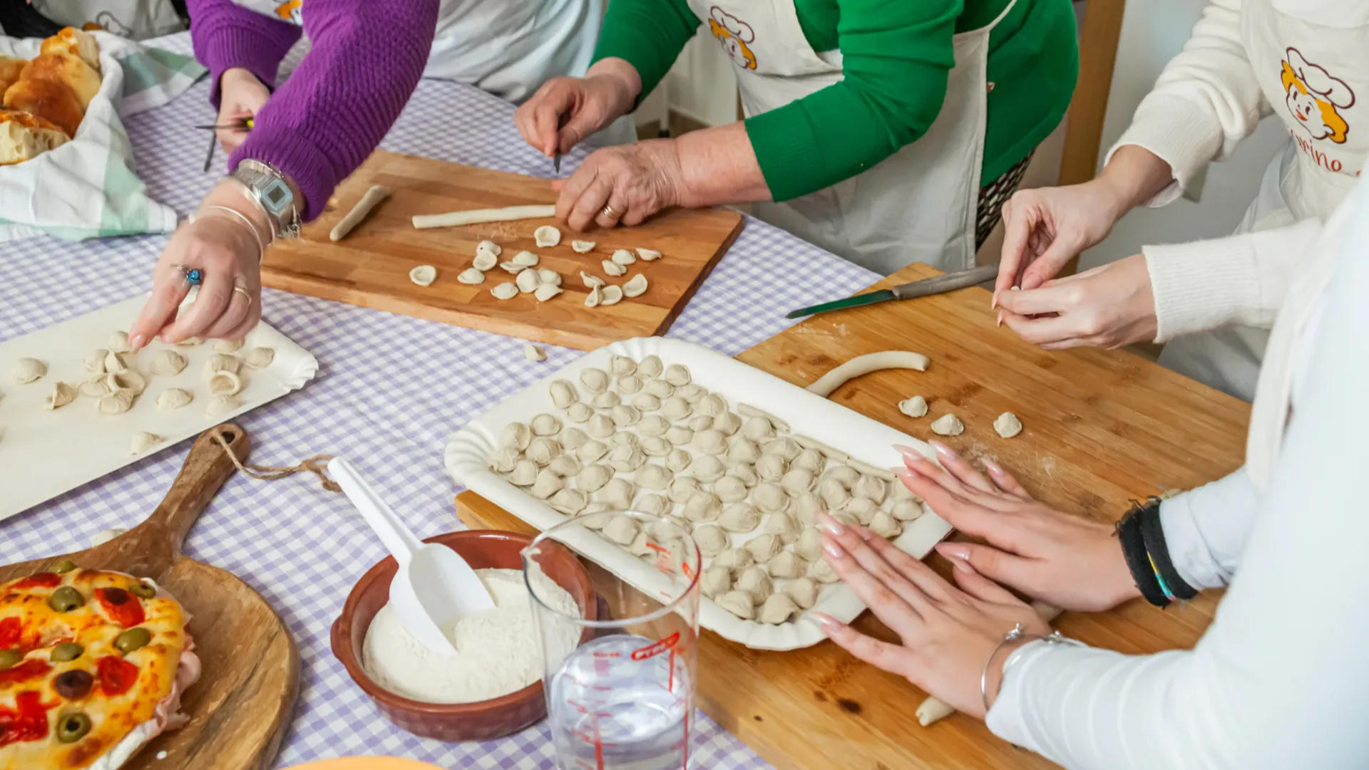 Pasta and tiramisu cooking class in Positano - Thumbnail 3