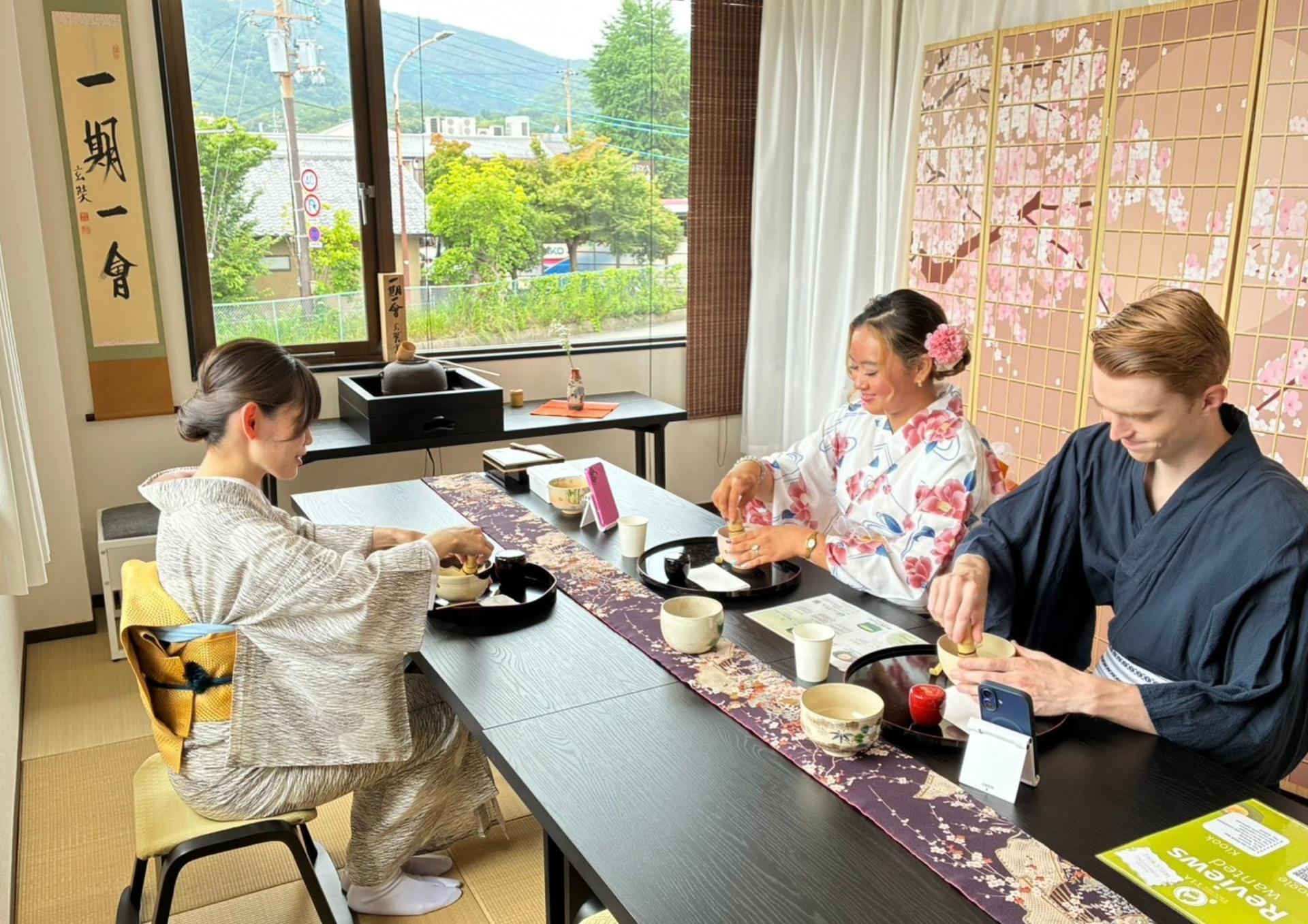 Kyoto Tea Ceremony & Matcha Making / TIA Arashiyama Shop - Image 1