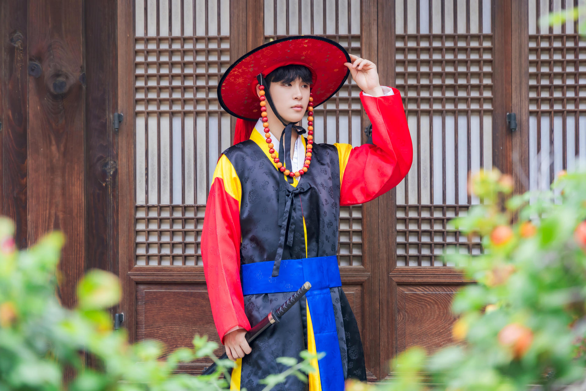 Gyeongbokgung Hanbok & Hairstyling Experience - Thumbnail 32