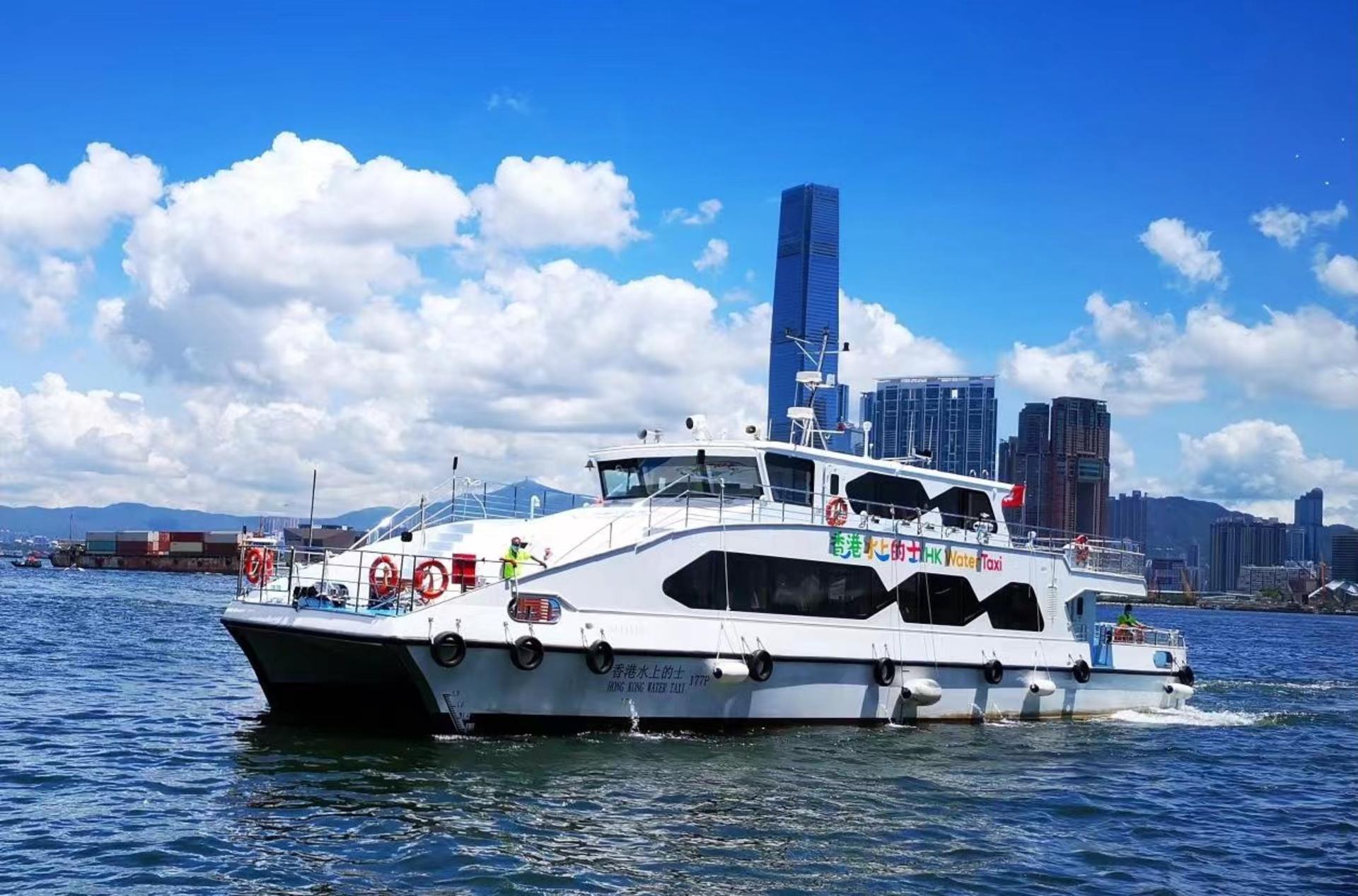 Hong Kong Water Taxi - Image 1