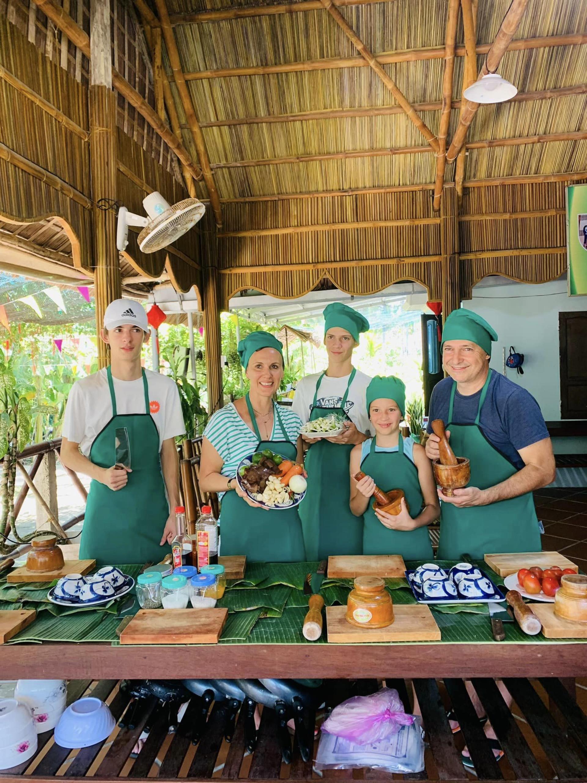 Hoi An Traditional Vietnamese Cooking Class With Round Trip Transfer - Image 1
