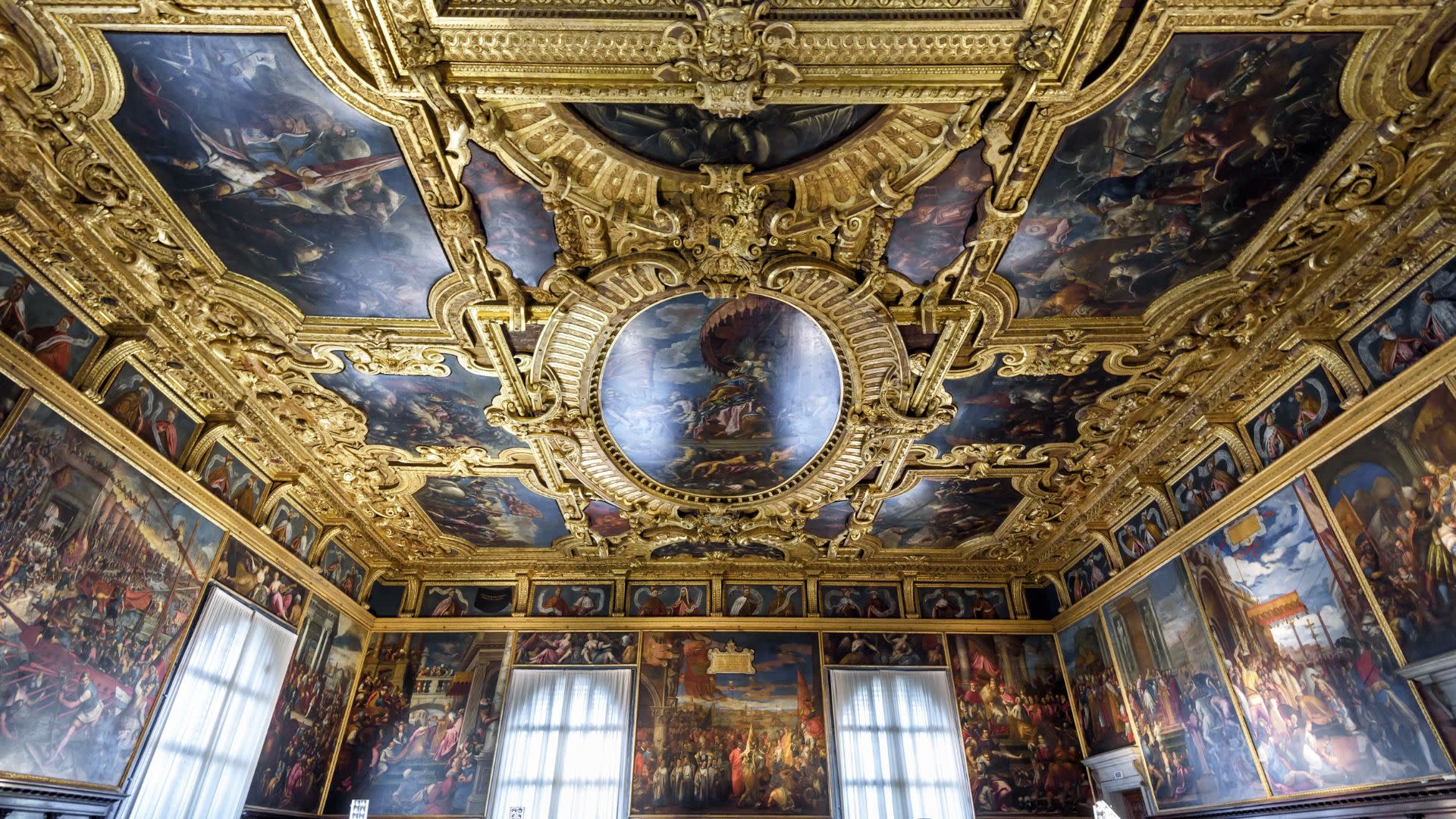 St. Mark's Basilica, Doge's Palace, and Venice city tour  - Thumbnail 4