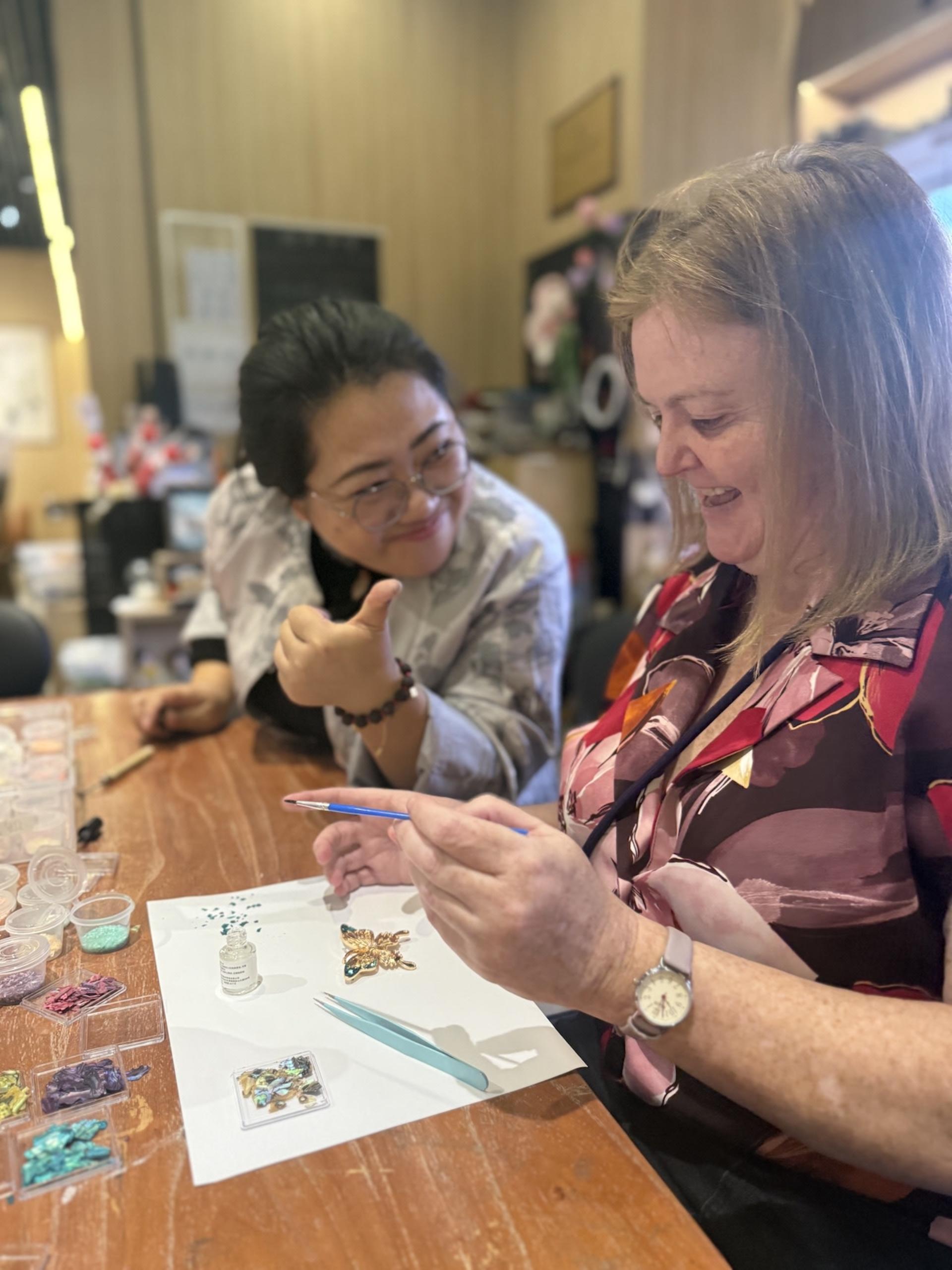 Handcraft Your Chinese Mother-of-Pearl Jewelry - Image 1