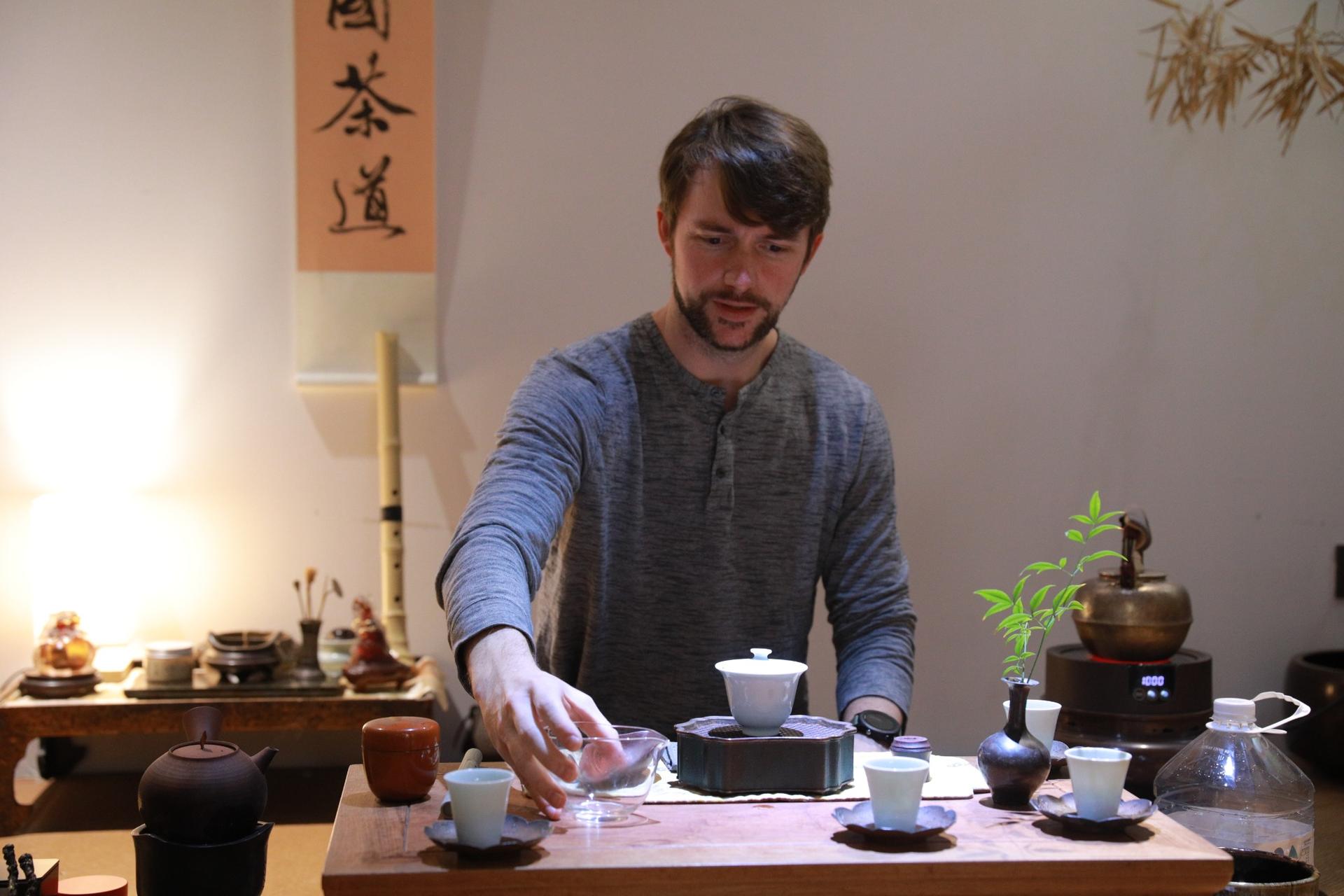 Chinese Tea Ceremony Experience -- Discover Ming & Qing Dynasty Tea  - Thumbnail 3