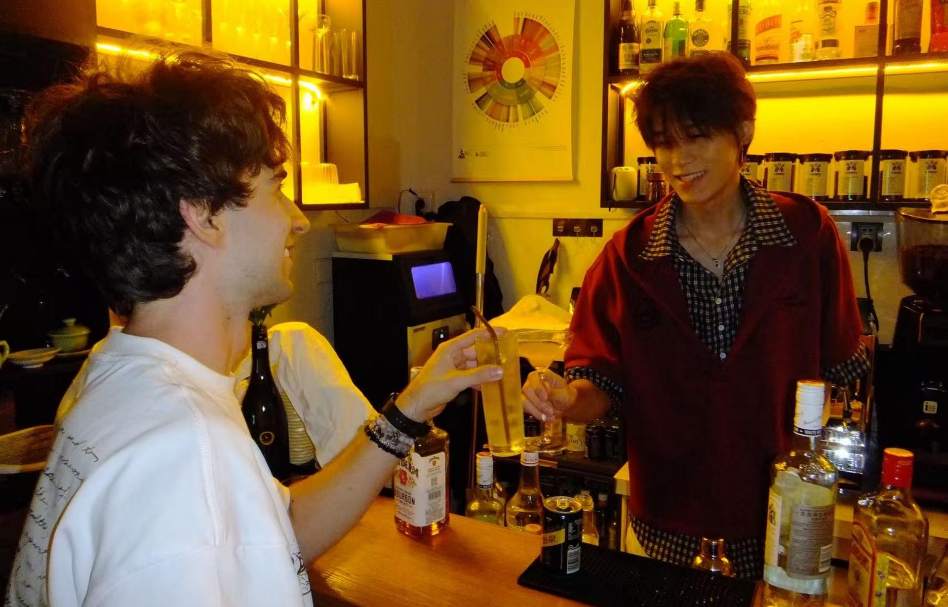 Shanghai Hidden Bar: Chinese-Inspired Cocktail Night (Max 6)-Eatwith - Thumbnail 2