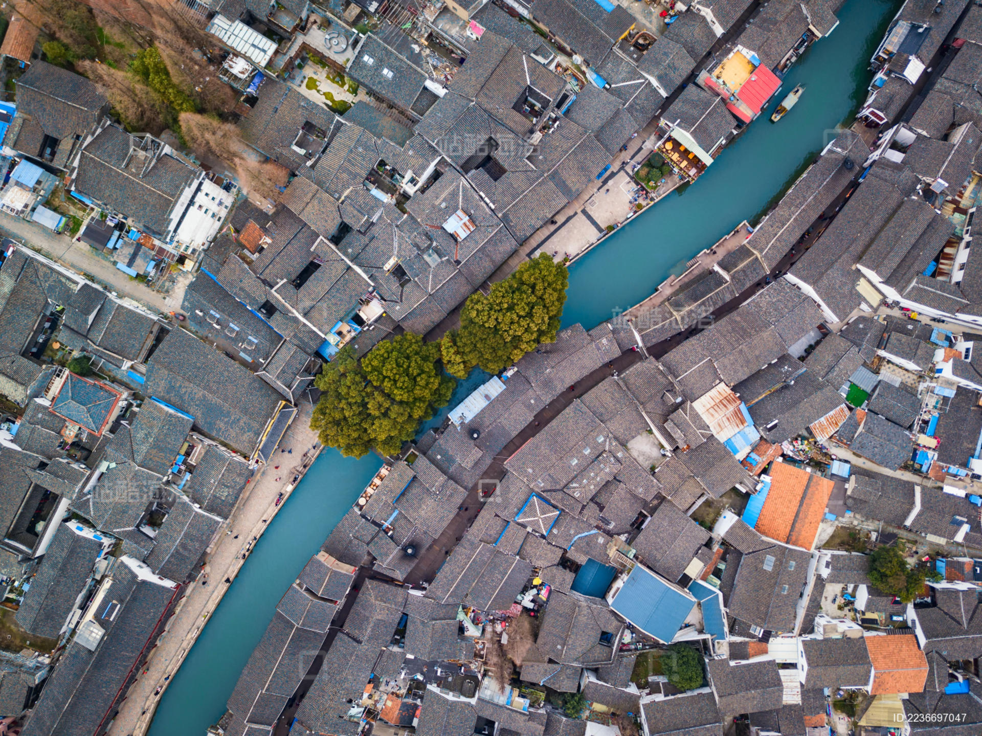 Shanghai Zhujiajiao + 1 of 3 City Attractions Private 1-Day Tour - Thumbnail 2
