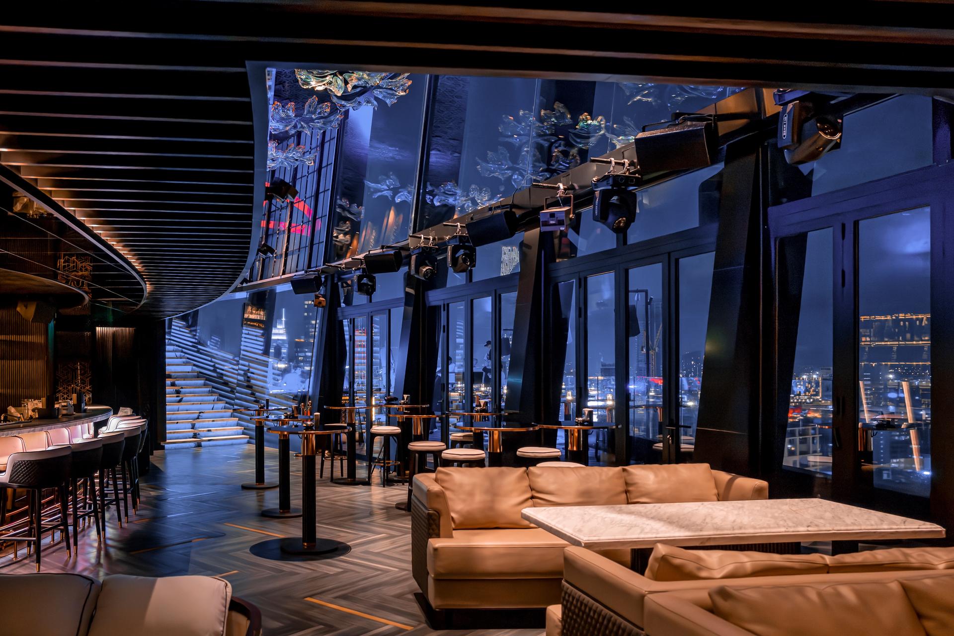 Chill Skybar: Rooftop Dining, Drinks & Dance - All-in-One in Saigon - Thumbnail 12