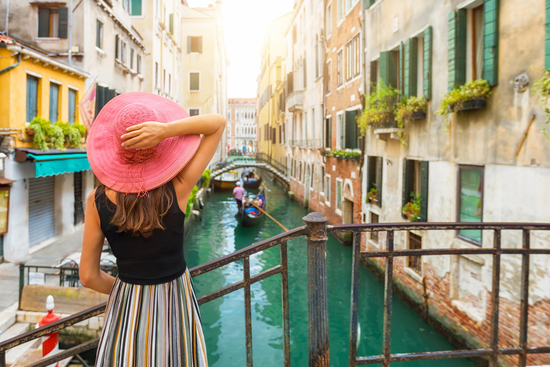 Venice and Verona one-day tour from Milan by train - Thumbnail 8