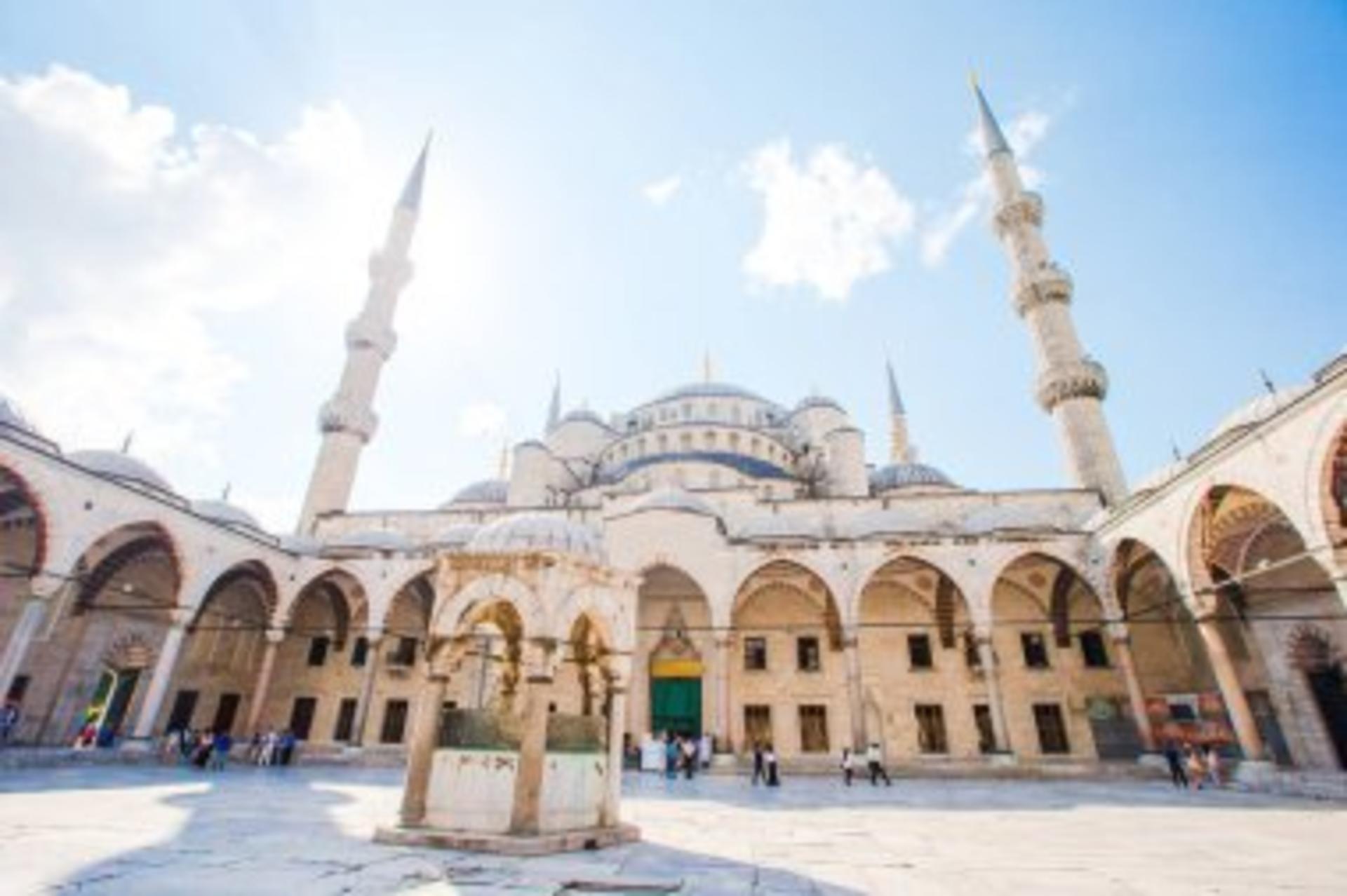 4 Days Istanbul and Cappadocia Tour w/cave hotel+optional balloon - Thumbnail 4
