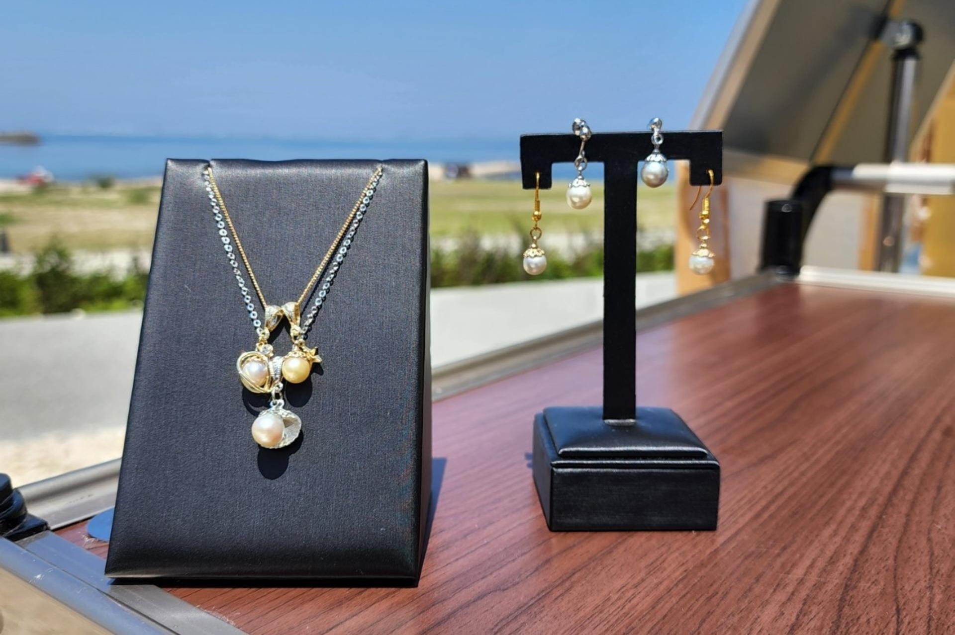 Akoya Pearl Harvesting Experience (Osaka) - Image 1