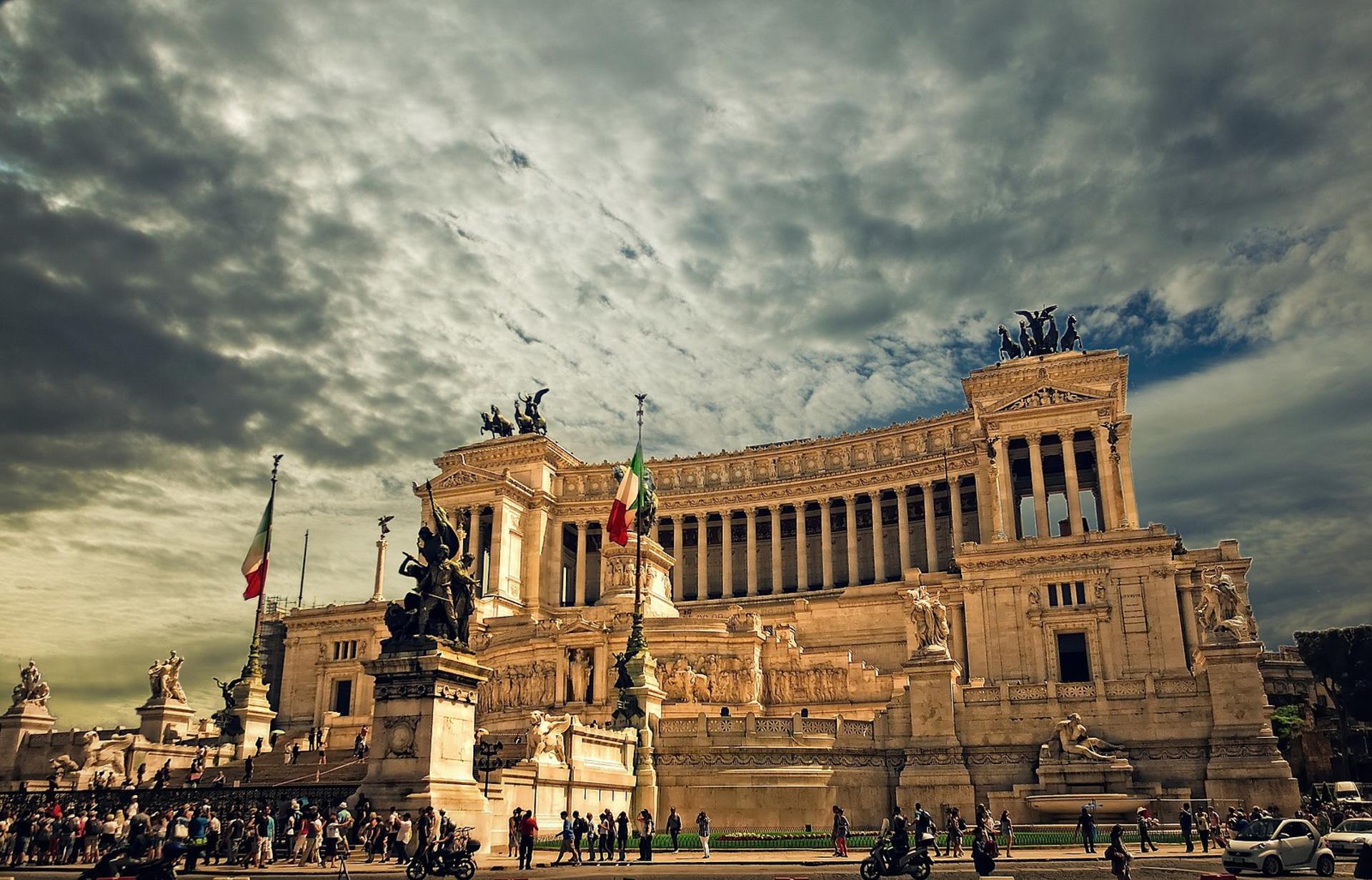 The Altar of the Fatherland Elevator Ticket in Rome - Image 1