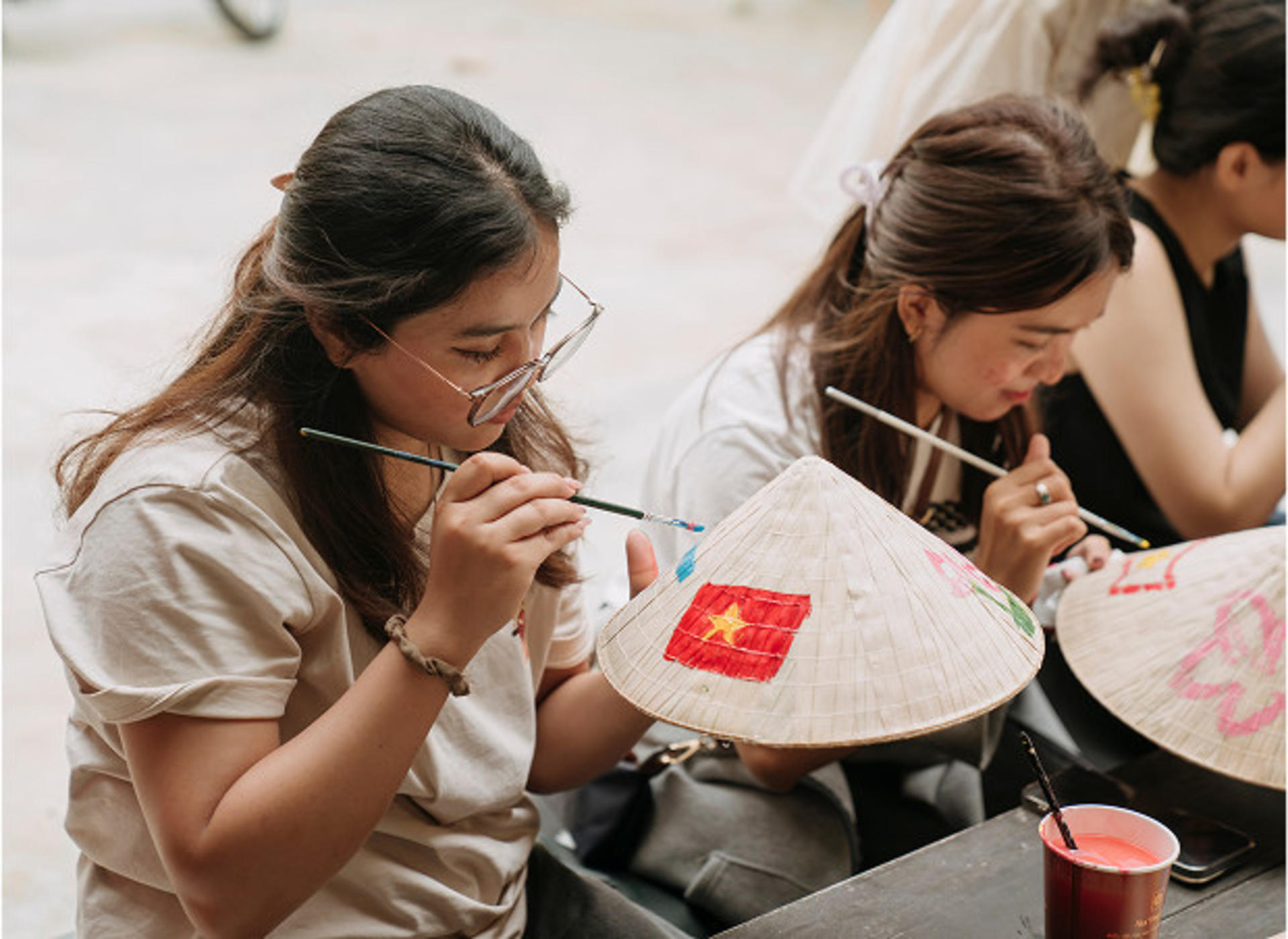 Conical Hat Painting Workshop at Nha Trang Xua with Transfer Option - Thumbnail 4