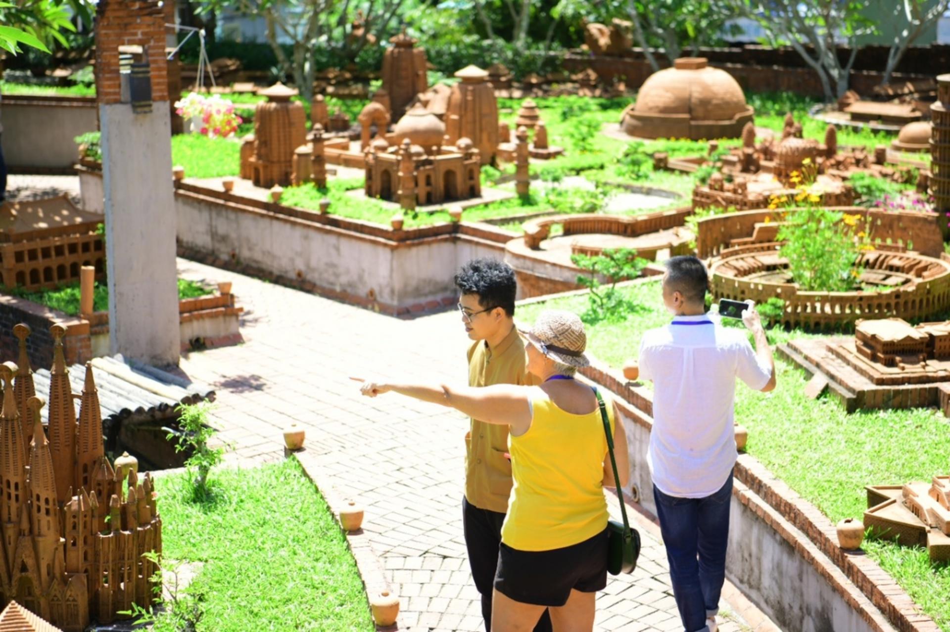 Hoi An: Pottery Workshop at Thanh Ha Terracotta Park & Museum - Thumbnail 6
