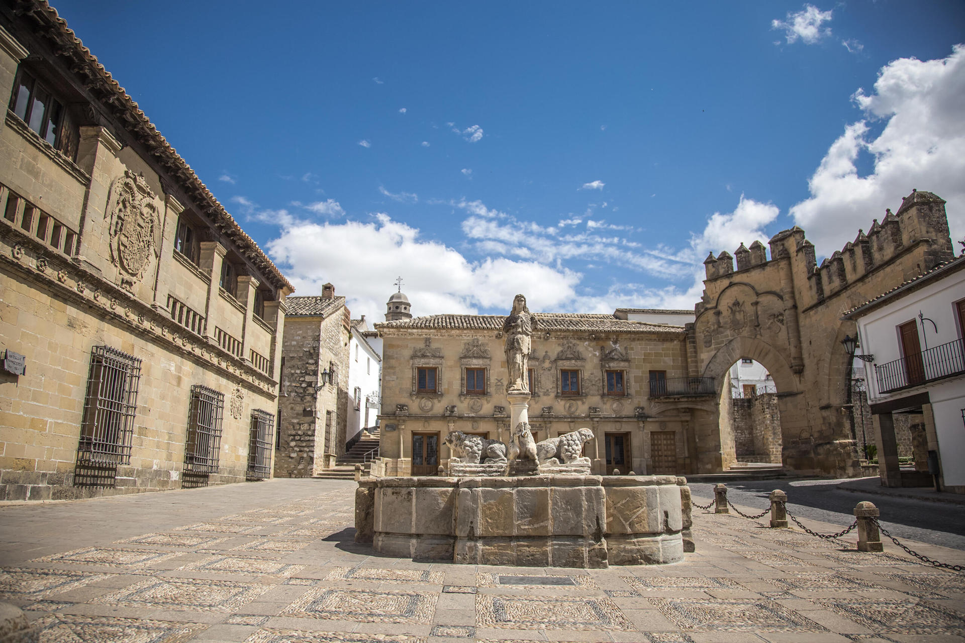 Úbeda & Baeza Half-Day Private Tour - Thumbnail 7