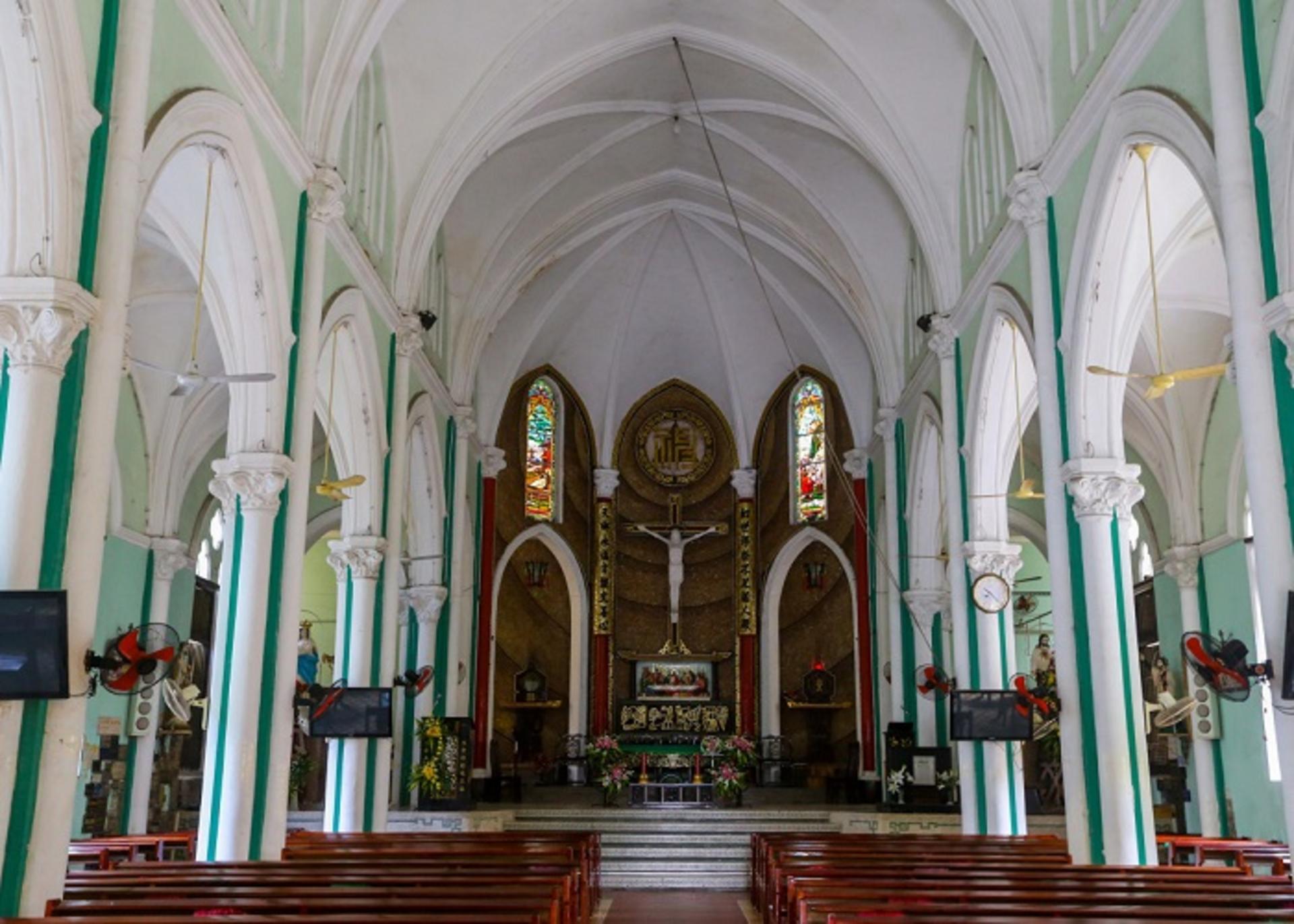 Ho Chi Minh 4-Hour Private Cyclo Tour: Chinatown, Temple & Local Pho - Thumbnail 14