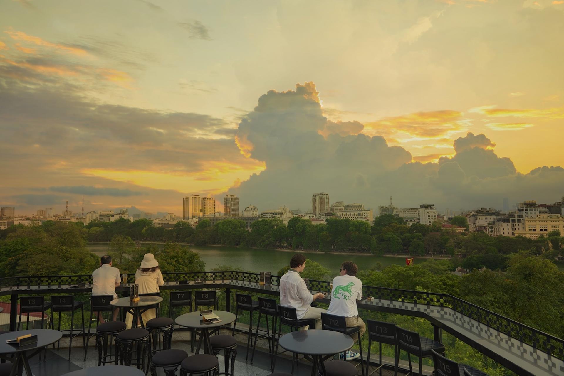 Terraco Sky Bar Cocktails & City Views in Hanoi - Thumbnail 2