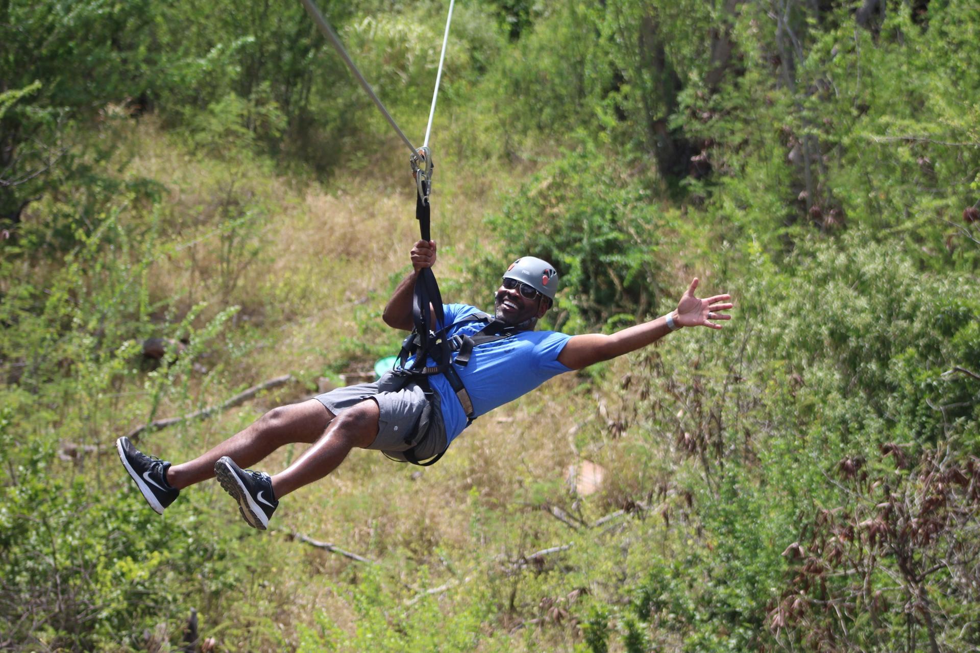Coral Crater 6-Zipline Tour in O'ahu - Thumbnail 6