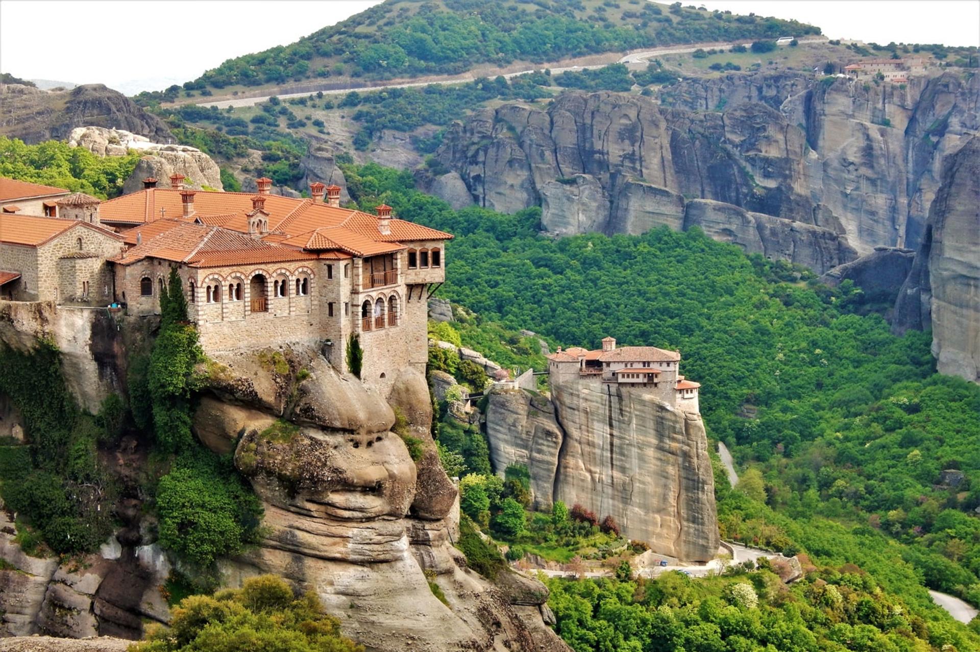 Trikala Meteora 4-Hour Monasteries Tour with Audio Guide - Image 1