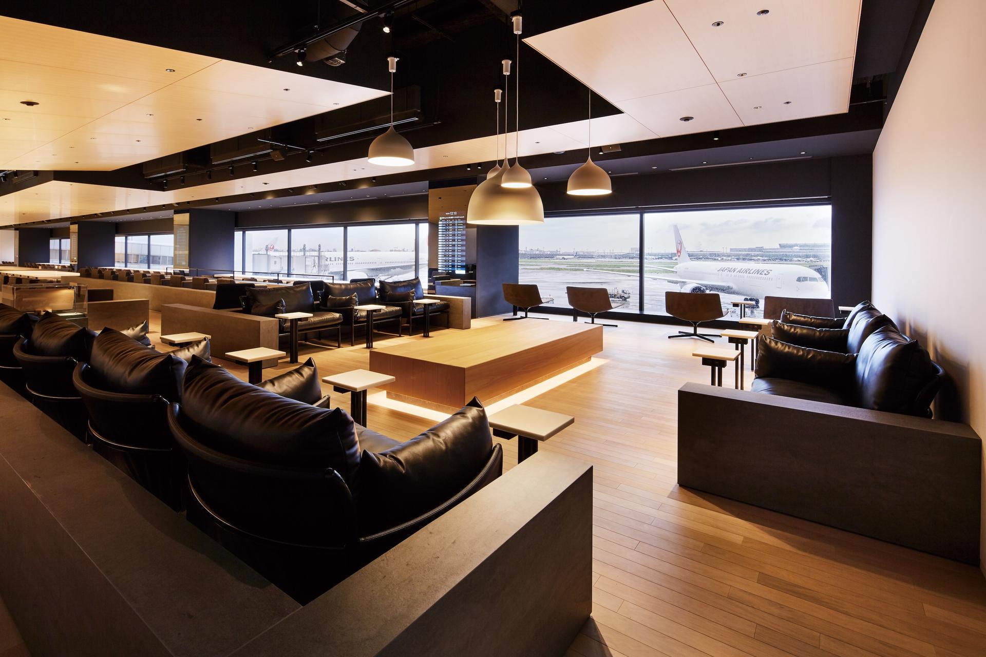 Tokyo International (Haneda) Airport Lounge Service by POWER LOUNGE - Thumbnail 3