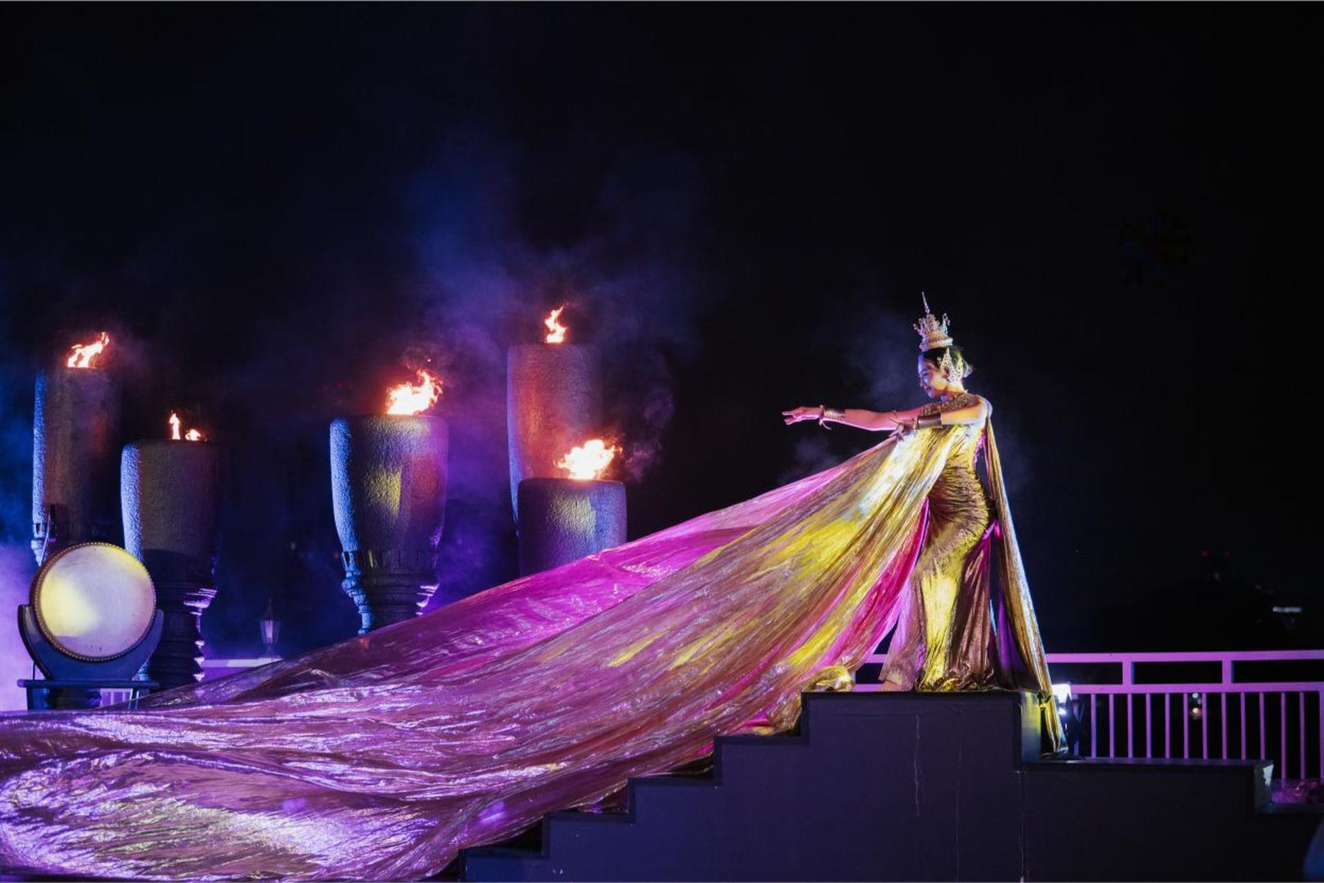 Theatrical Dining at Sala Lakorn, Anantara Riverside Bangkok - Thumbnail 11