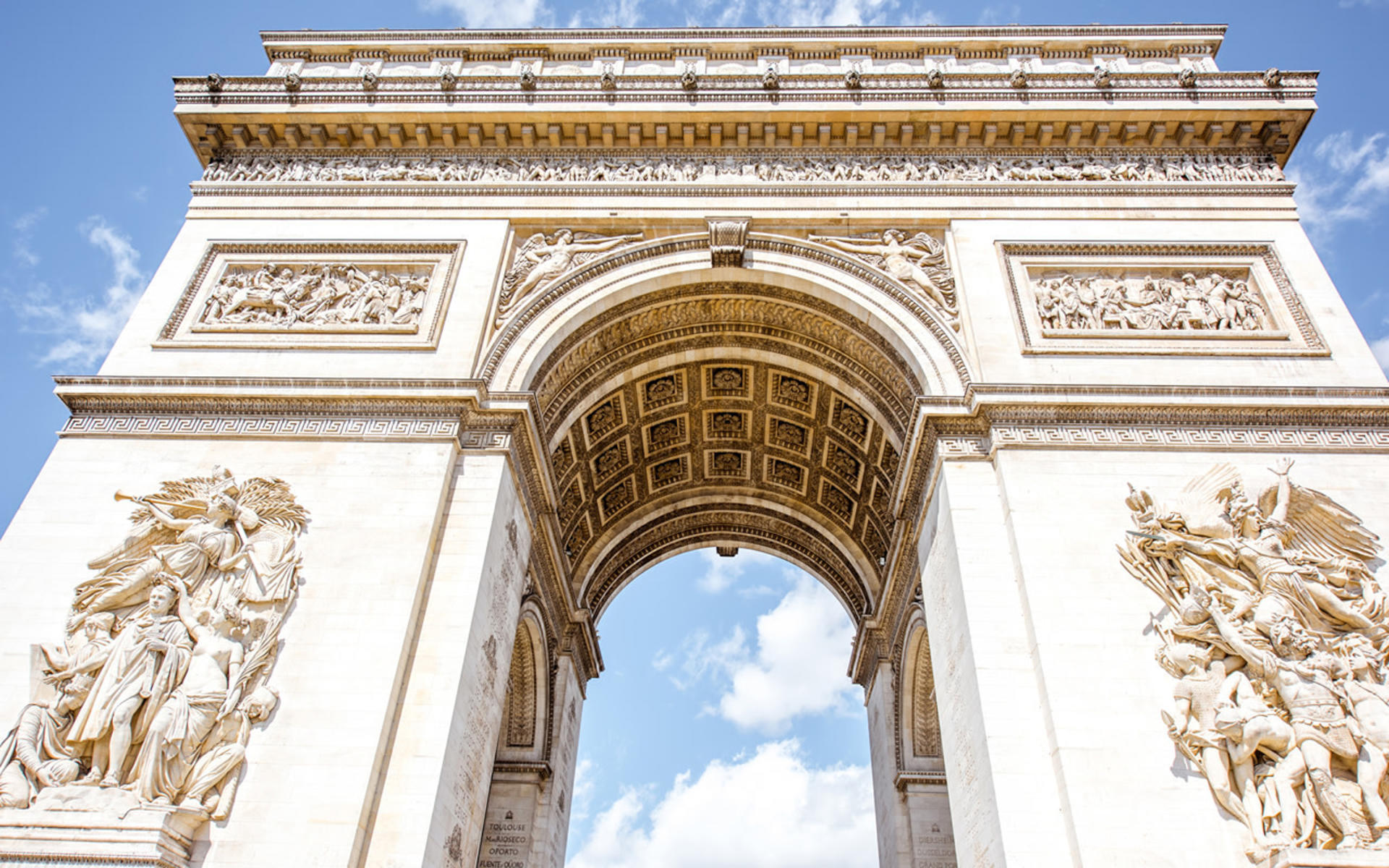 Arc de Triomphe Hosted Ticket with Laduree Brunch - Thumbnail 5