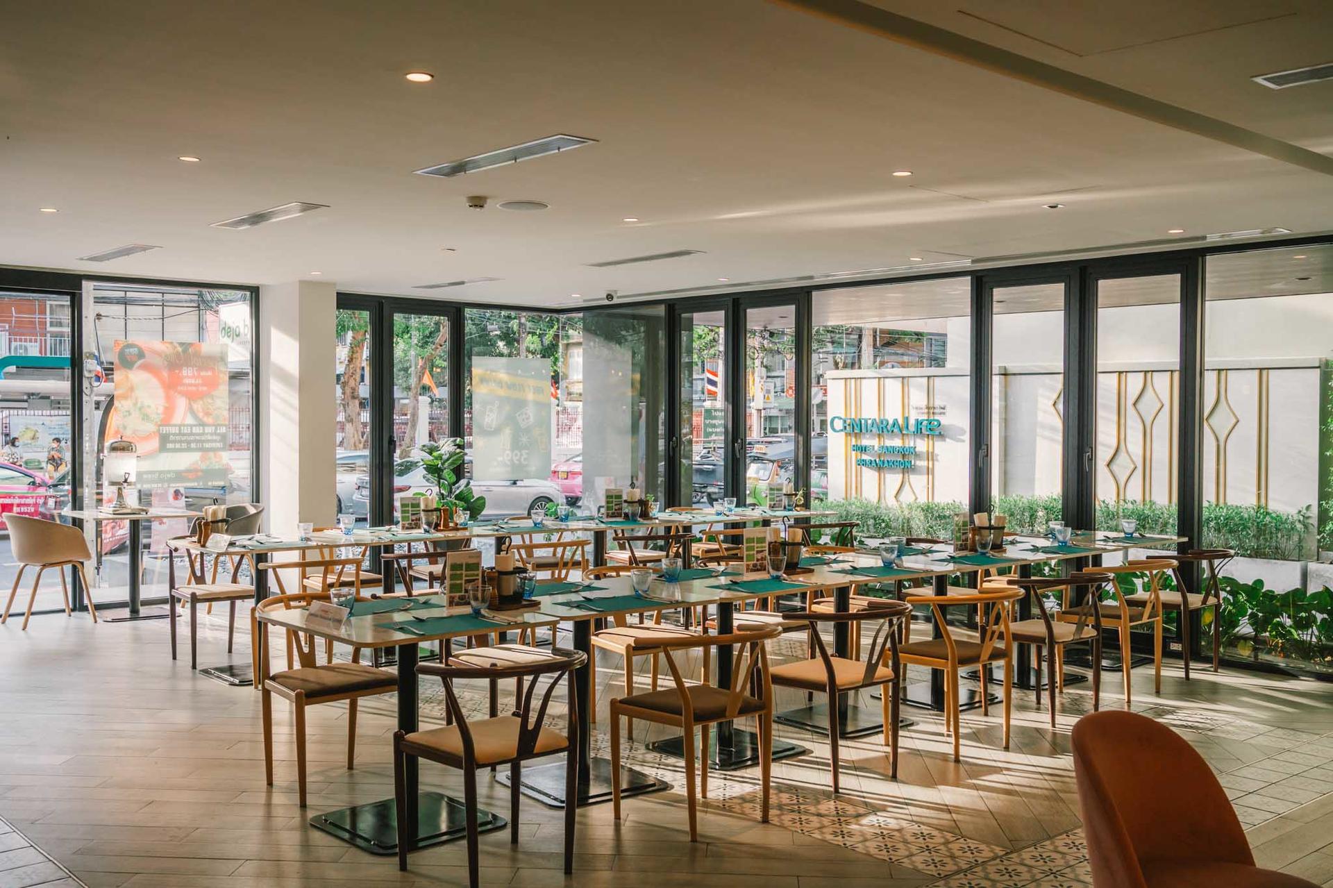 Deja Brew Lifestyle Cafe at Centara Life Hotel Bangkok Phra Nakhon - Thumbnail 46