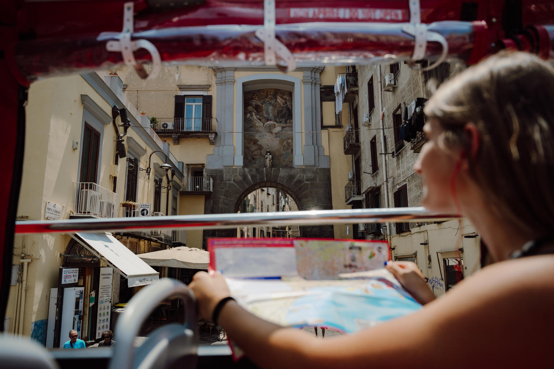 City Sightseeing Napoli Hop On Hop Off Tour 24h - Thumbnail 4