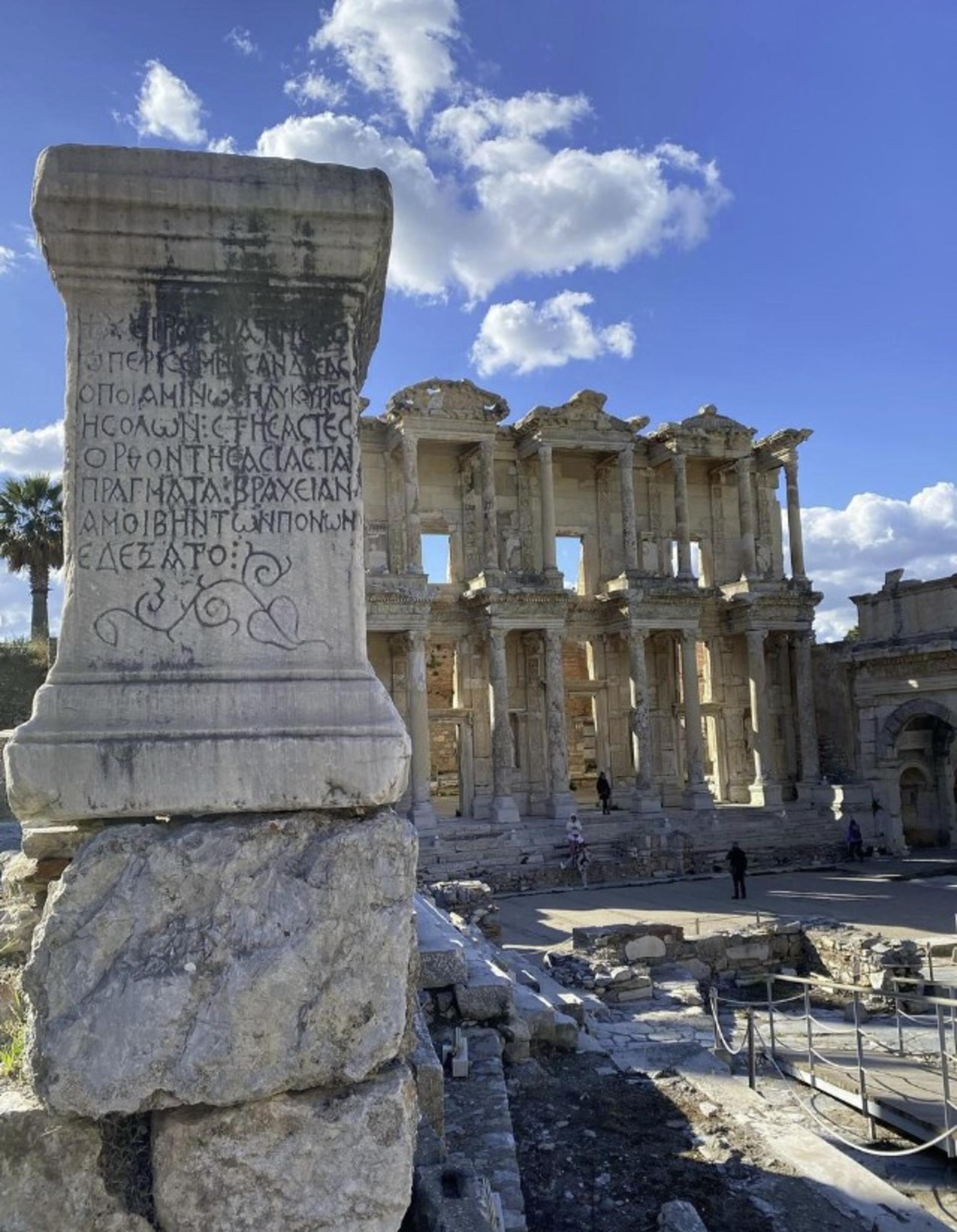  2 Days Trip to Ephesus and Pamukkale from/to Istanbul by plane - Thumbnail 2