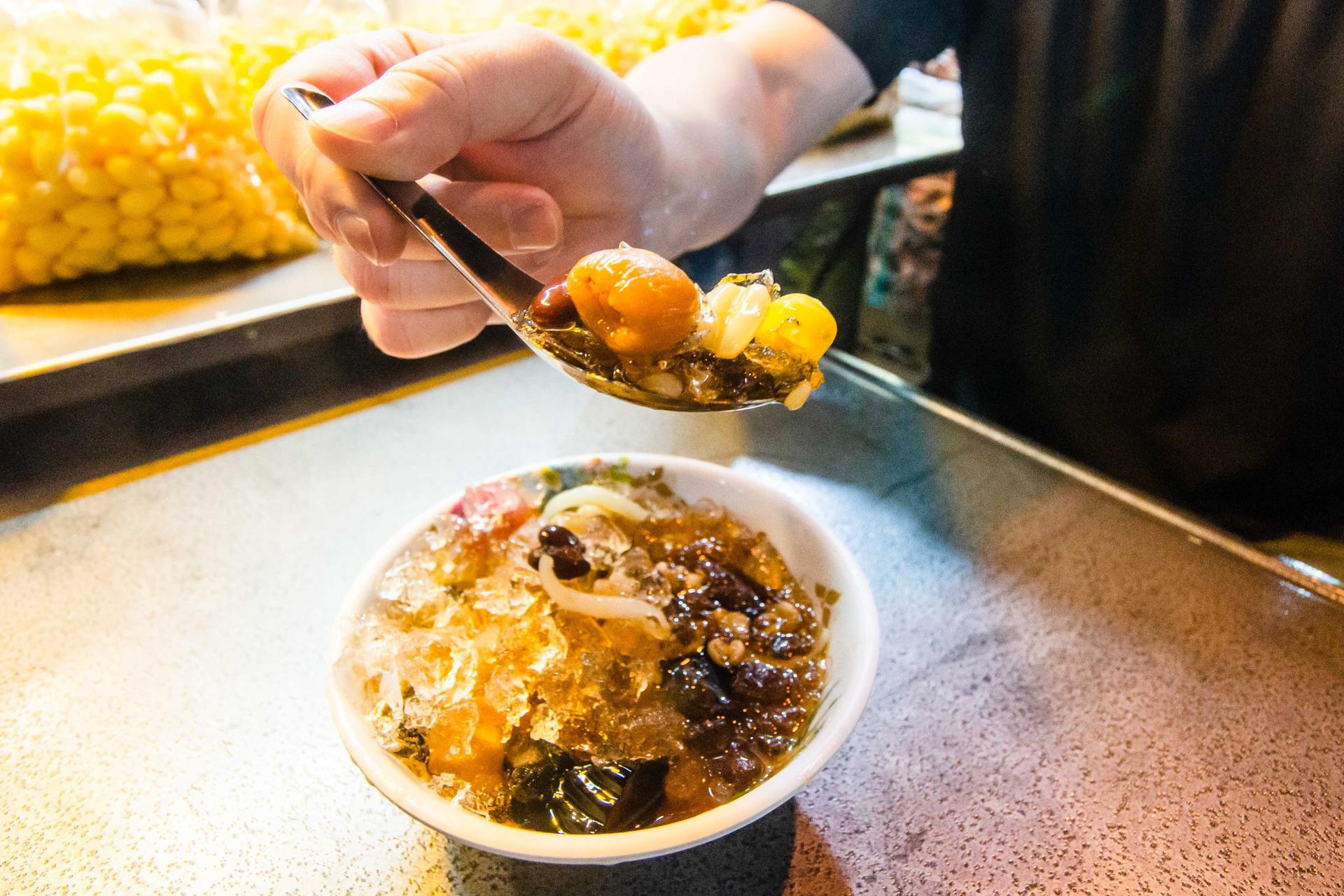 Authentic Street Food Tour in Chinatown I Bangkok - Thumbnail 15