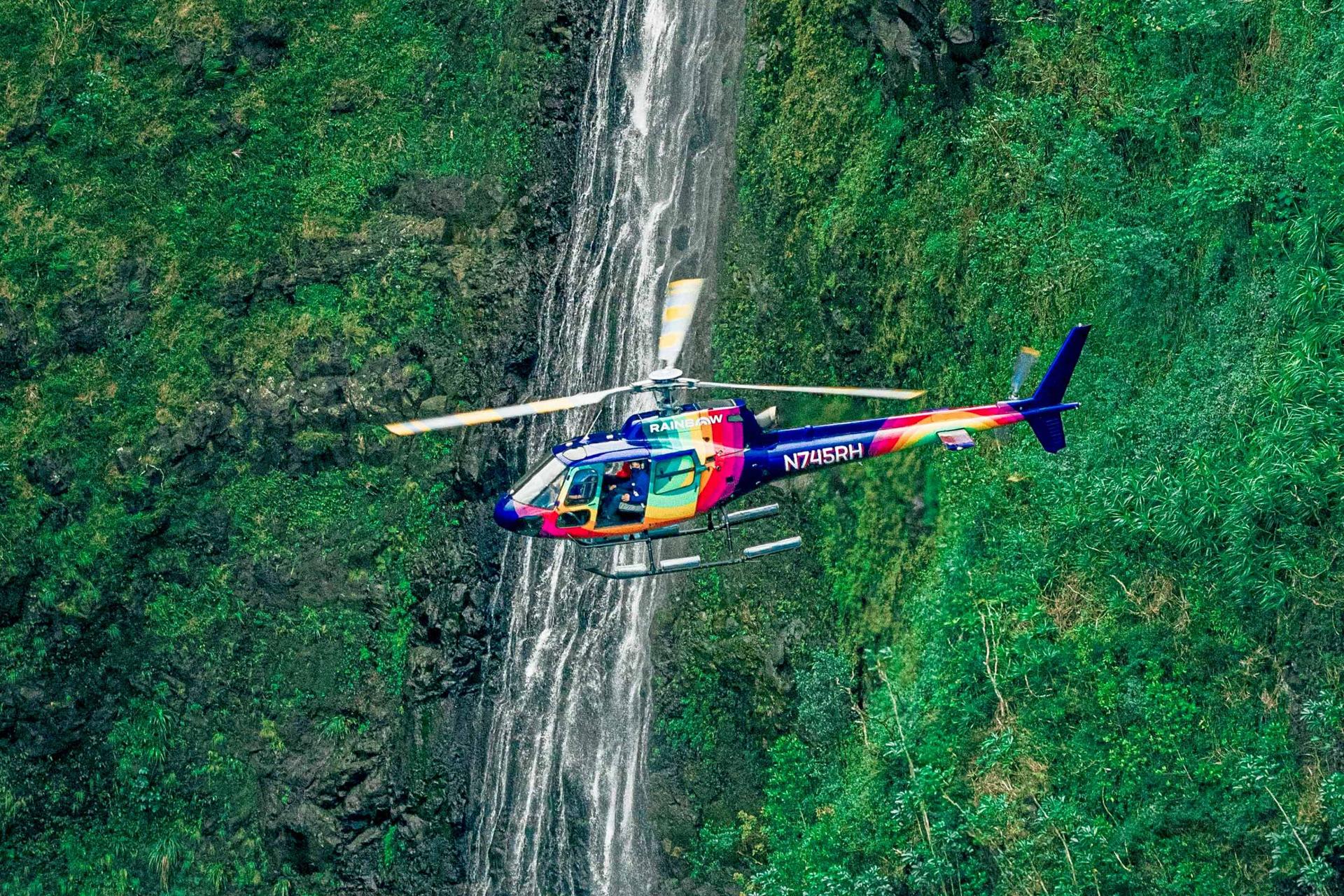 Oahu's Royal Crown 60 Minutes Helicopter Doors On/Doors Off Tour - Image 1