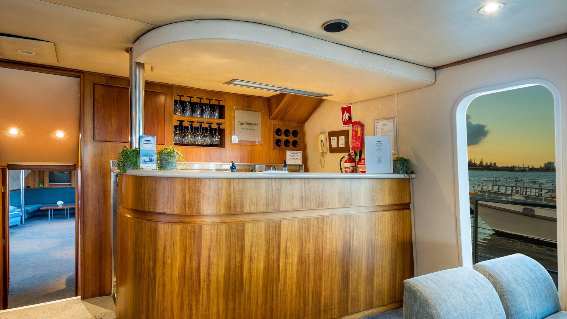 Luxury Sunset Broadwater Cruise Tour - Thumbnail 12
