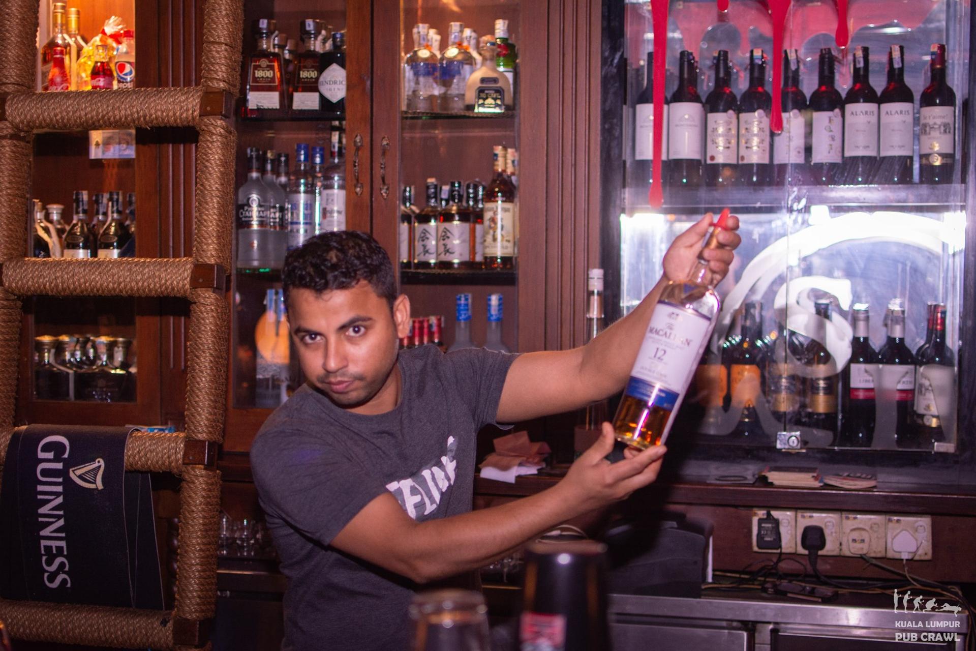 Kuala Lumpur Pub Crawl - Thumbnail 3