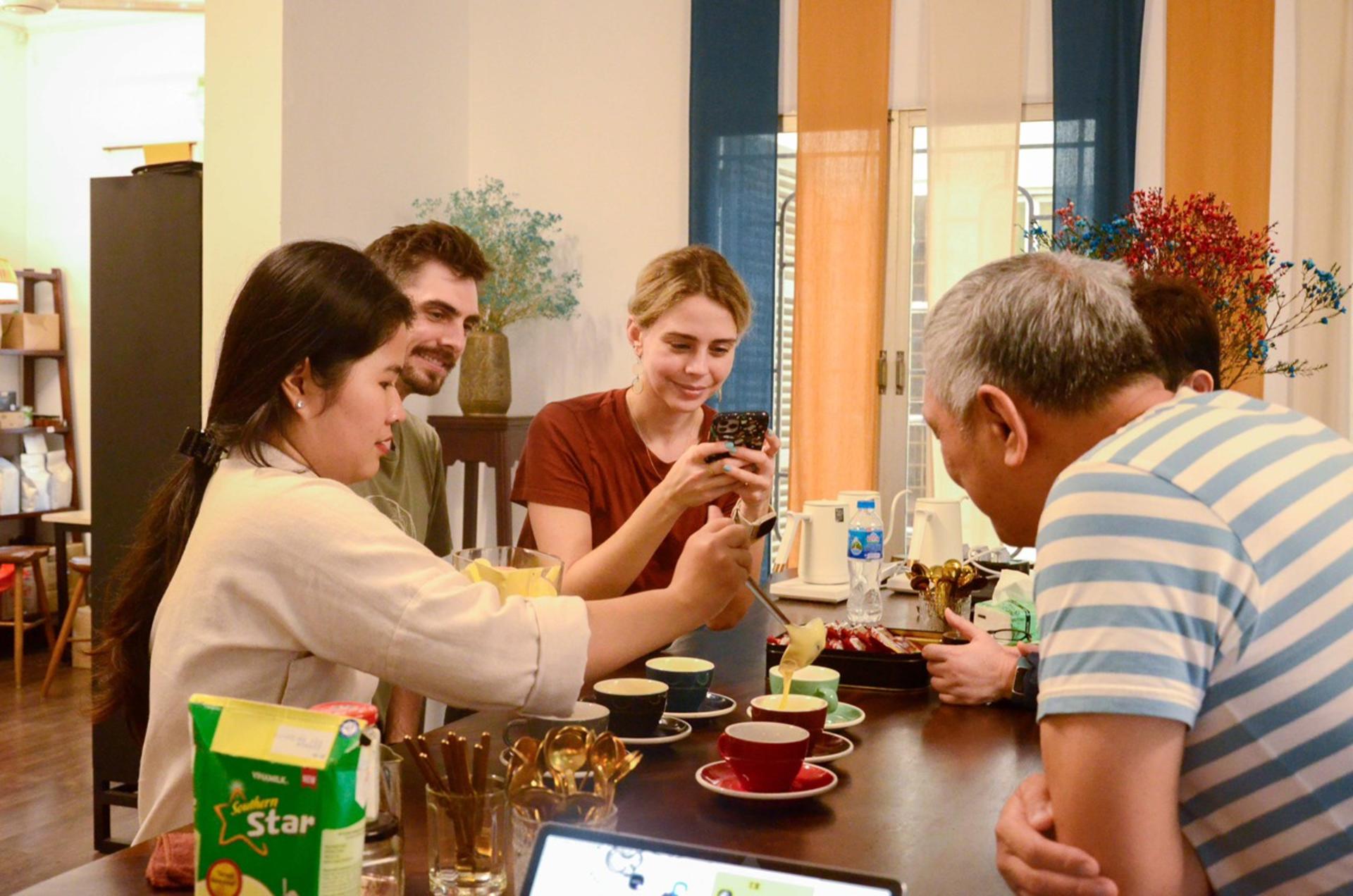 Hanoi: Vietnamese Coffee Workshop with 6 Recipes & 9 Tastings - Thumbnail 8