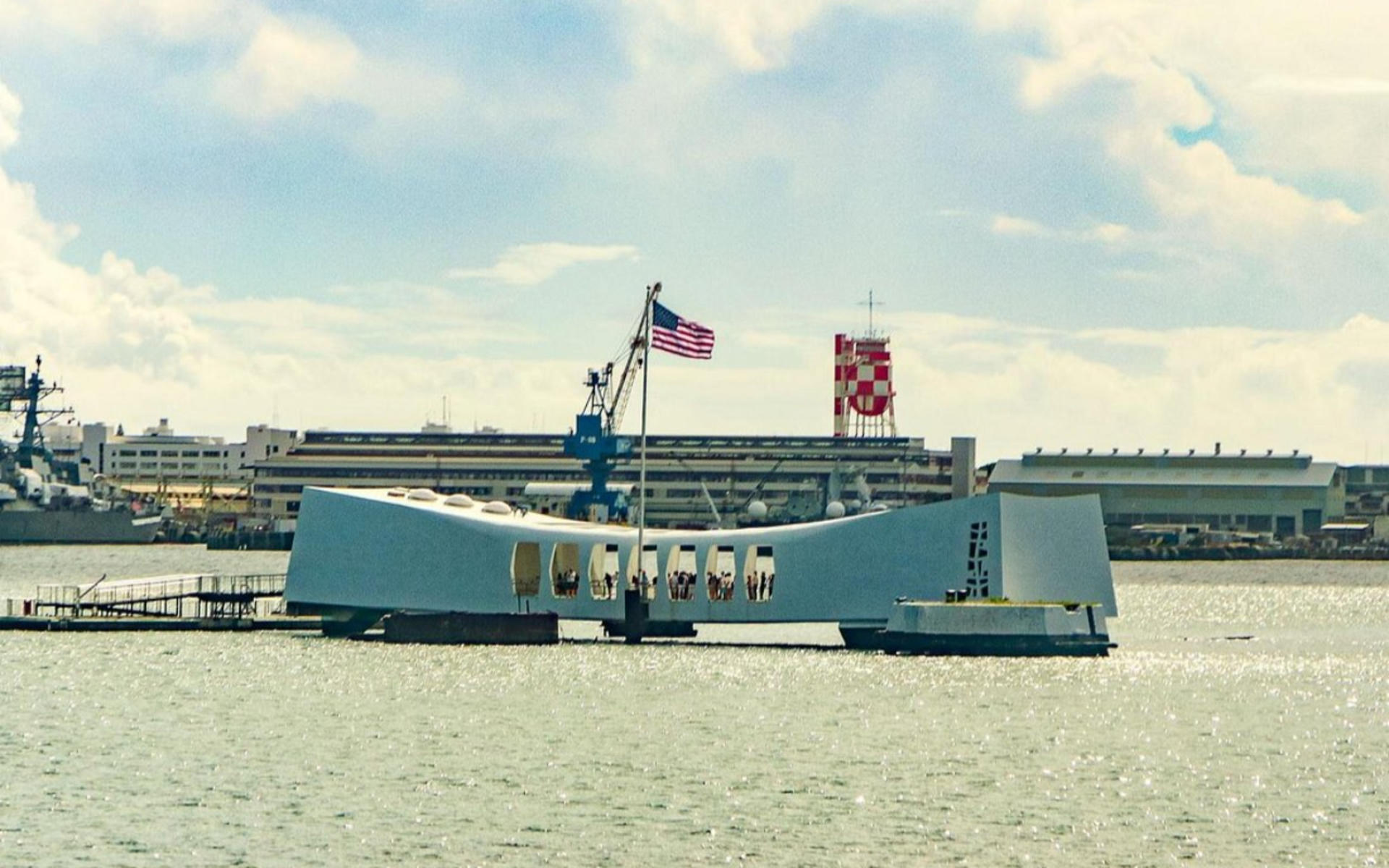 Pearl Harbor Circle Island Tour - Image 1