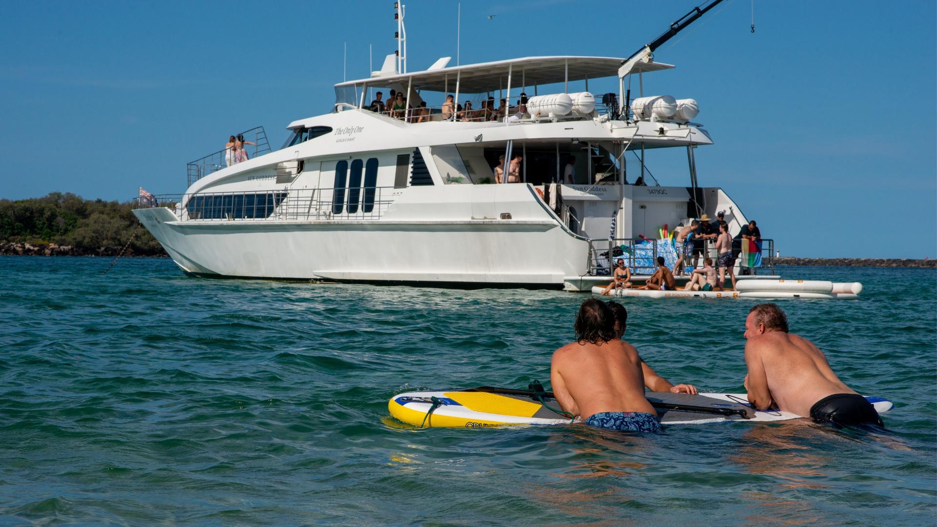 Luxury Sunset Broadwater Cruise Tour - Thumbnail 5